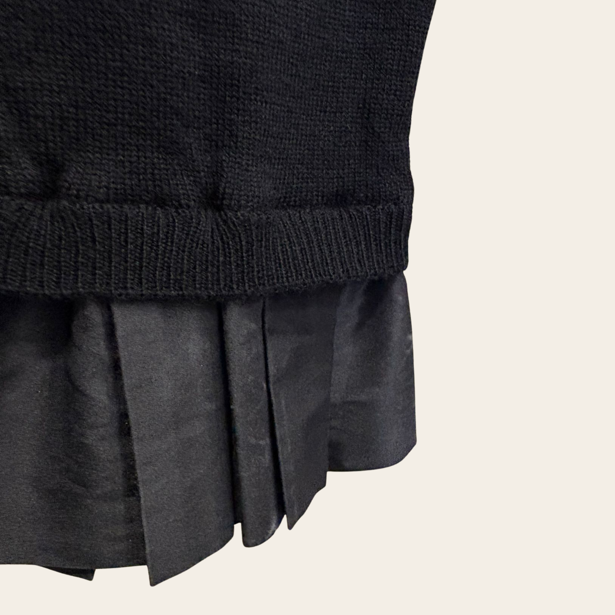 BURBERRY - Pull en laine à col V SMALL
