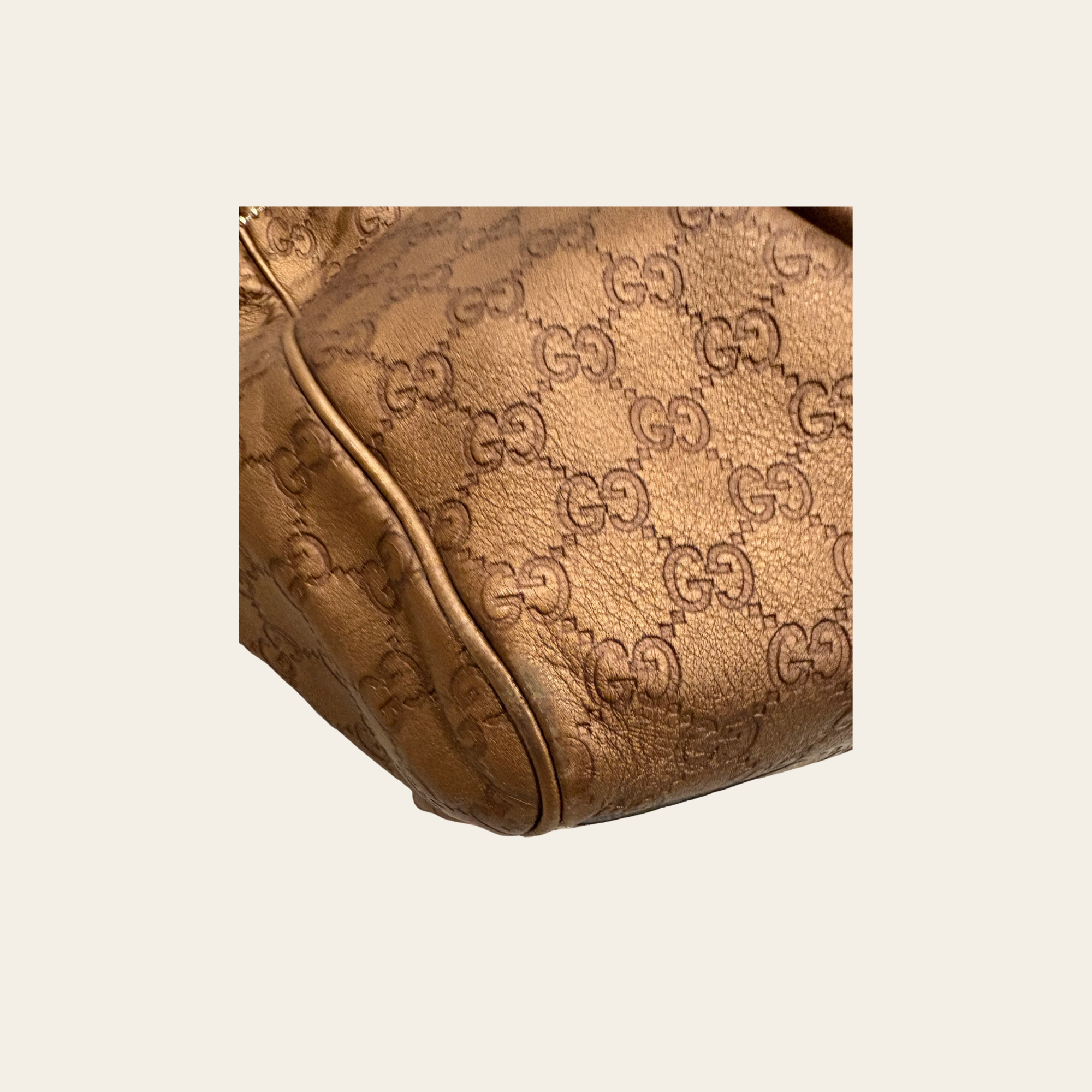 Gucci Sukey Guccissima