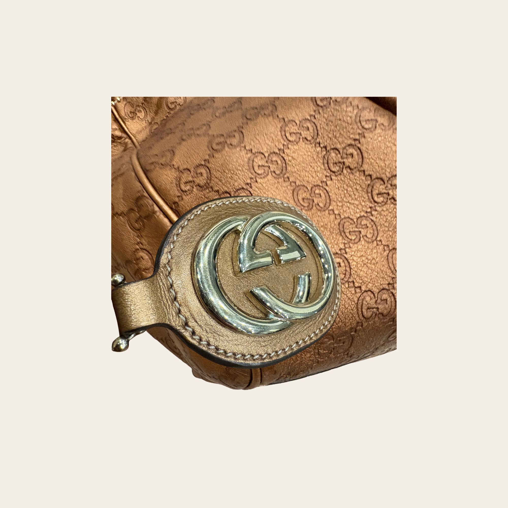 Gucci Sukey Guccissima