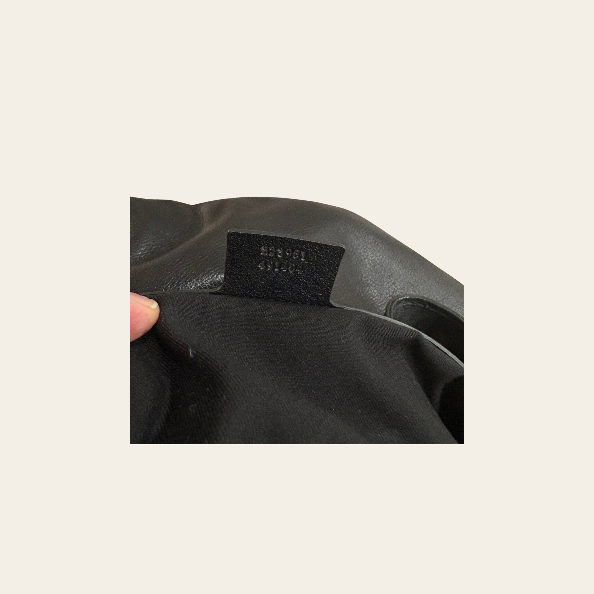 Gucci Sukey Hobo GG