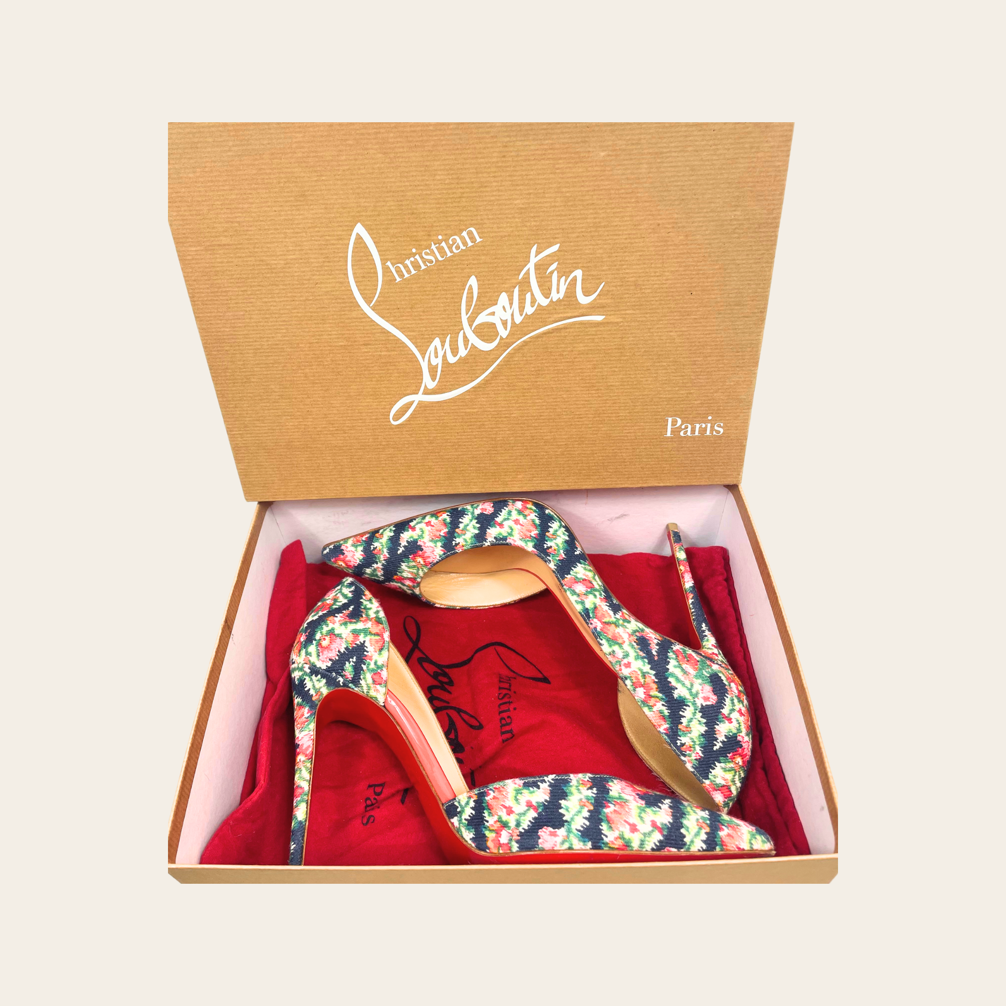 Christian Louboutin Intern Flat Patent Hawai Corazon 100, T38