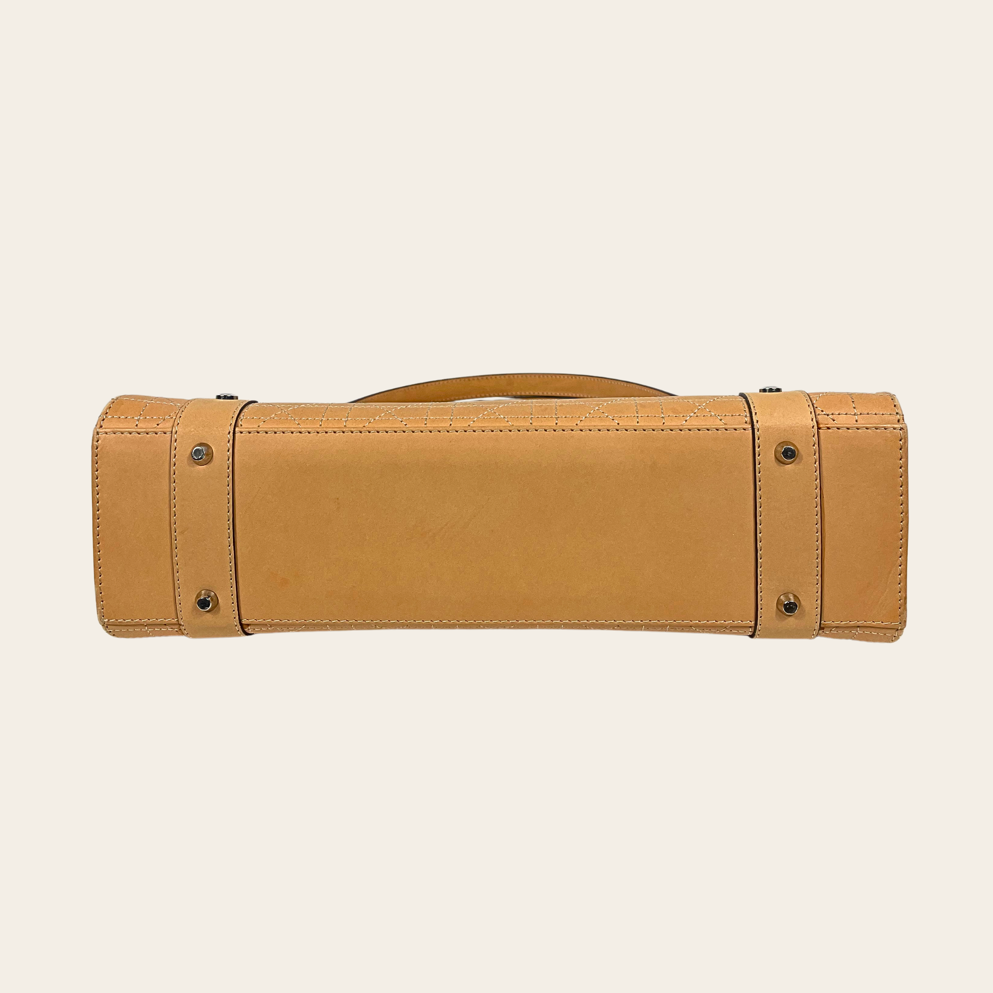 Christian Dior – Lady Dior East-West Beige Cannage