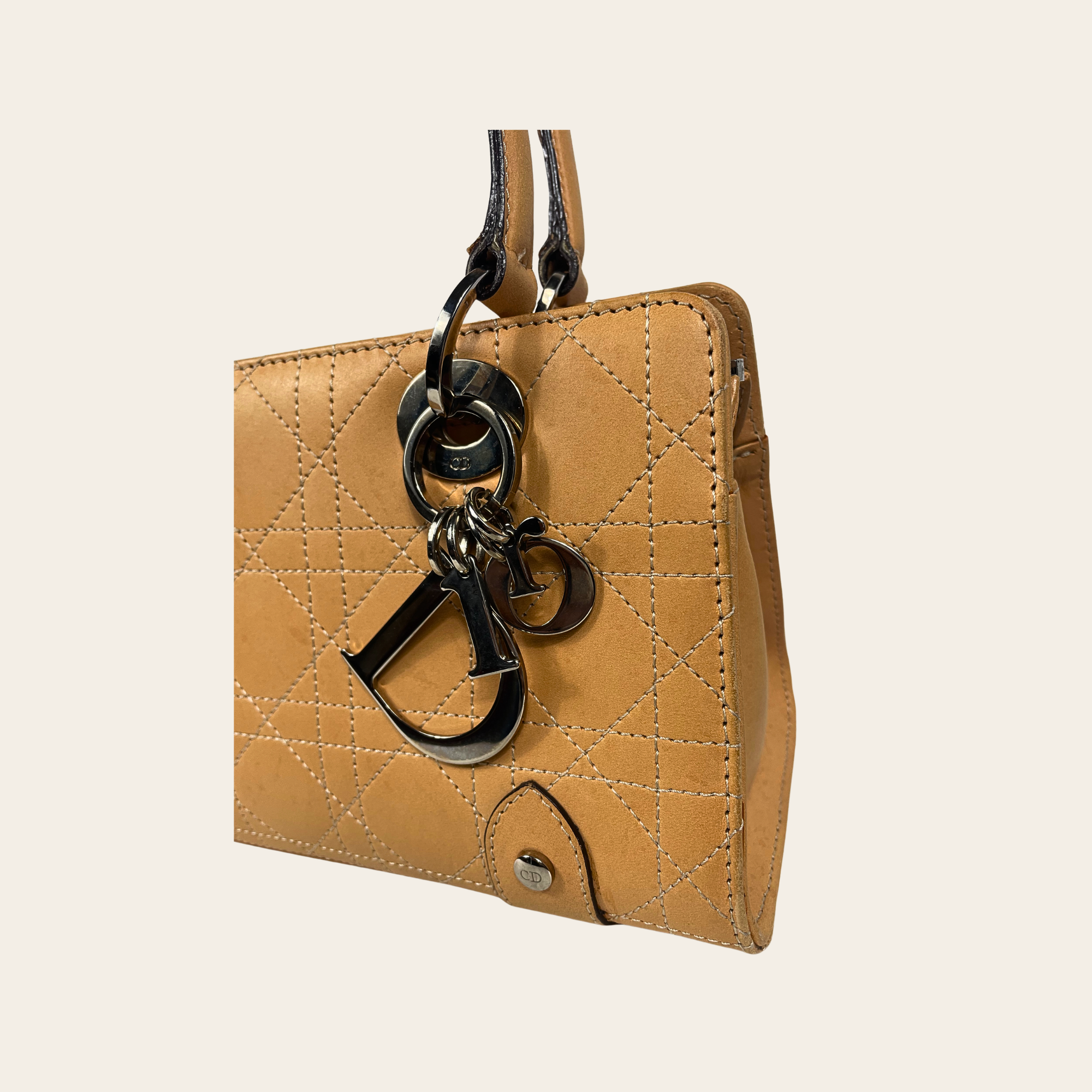 Christian Dior – Lady Dior East-West Beige Cannage