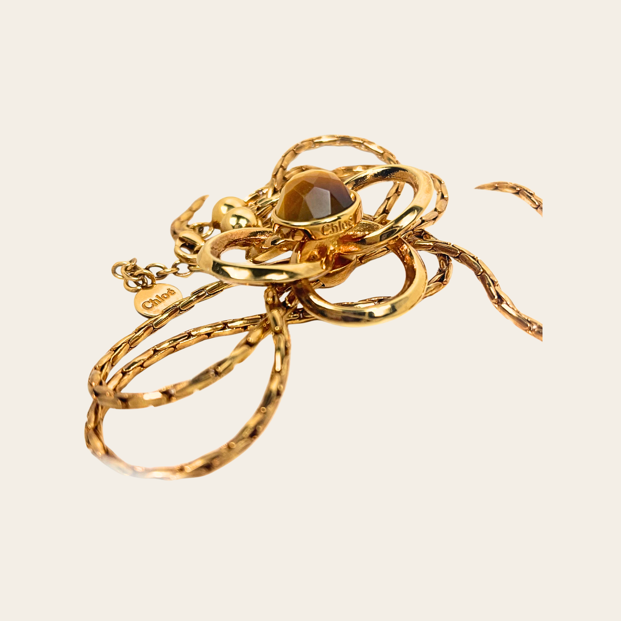 Chloé – Collier Fleur en métal doré