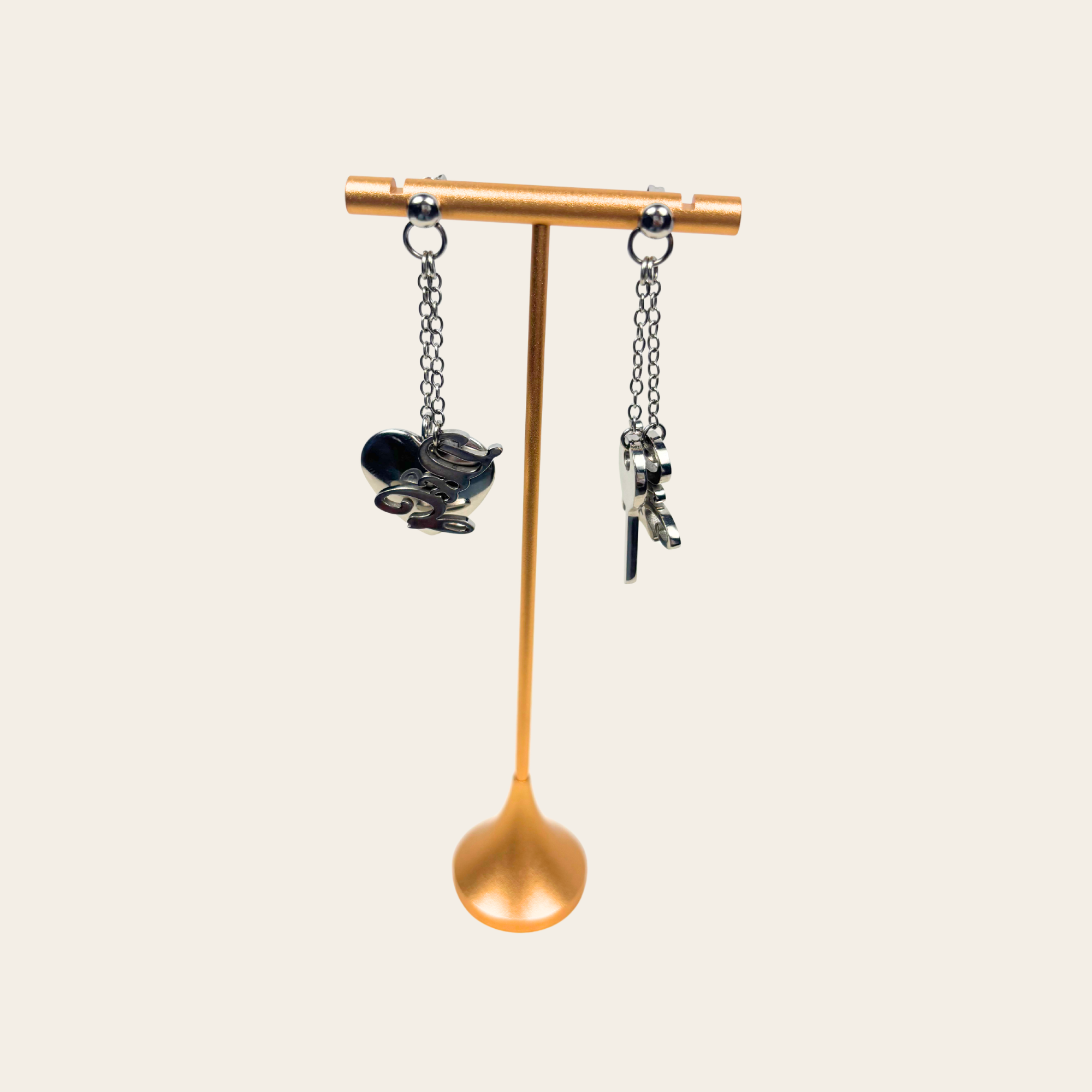 DOLCE & GABBANA – Boucles d'oreilles Logo, Cœur & Clé en métal argenté