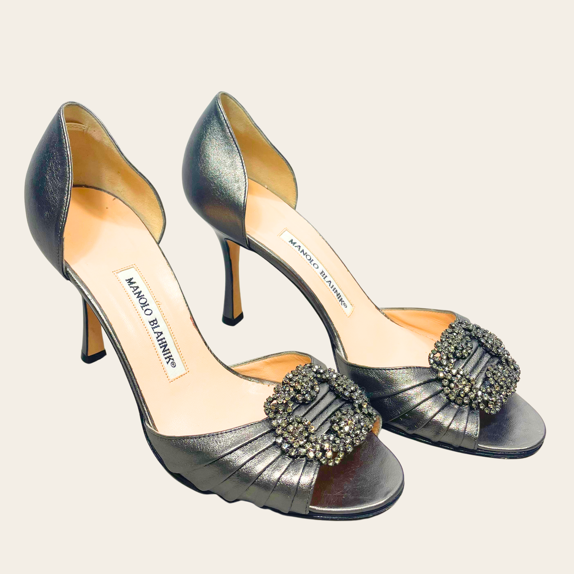 Manolo Blahnik Hangisi, 38.5
