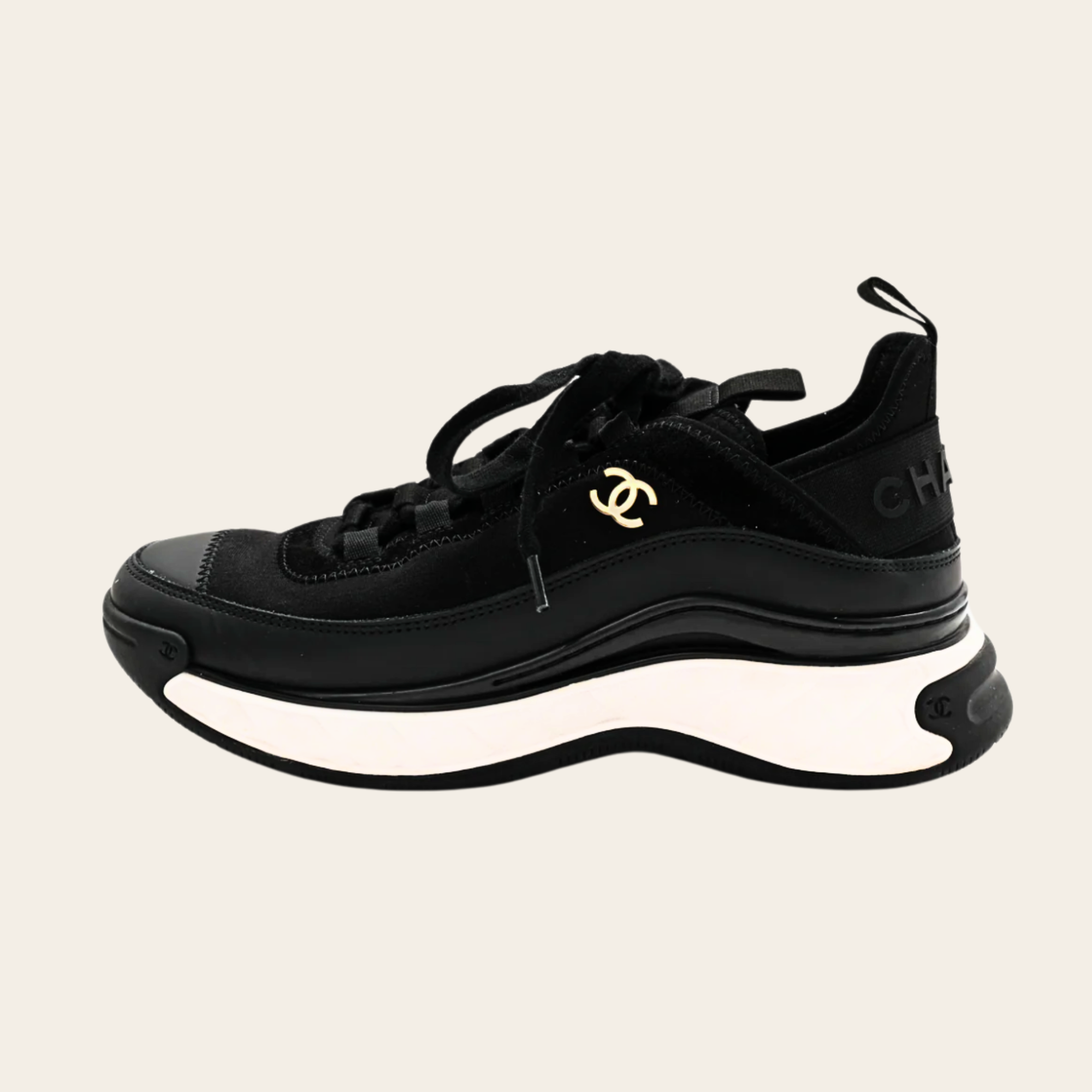 CHANEL - Sneakers Velvet & Calfskin, 36.5