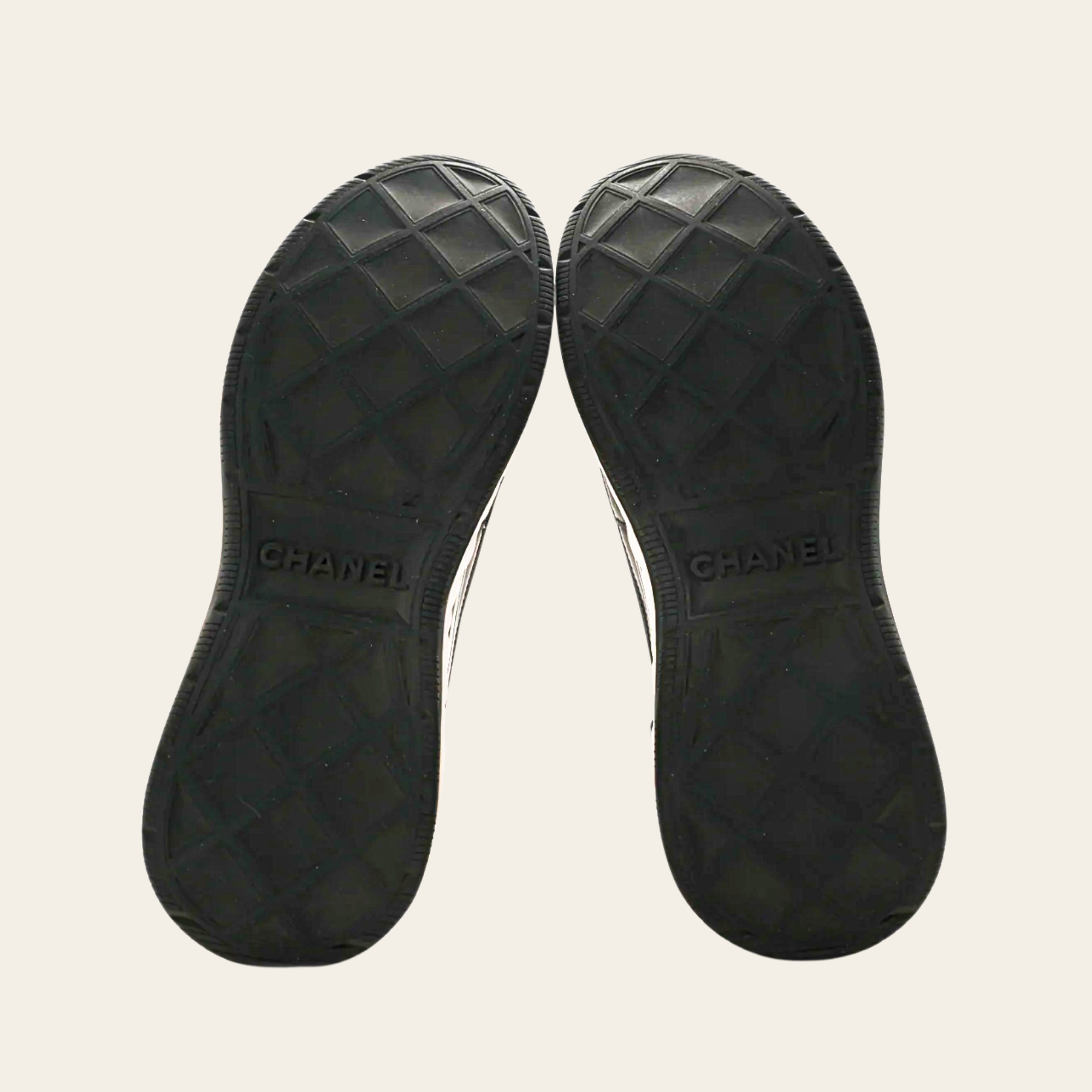 CHANEL - Sneakers Velvet & Calfskin, 36.5