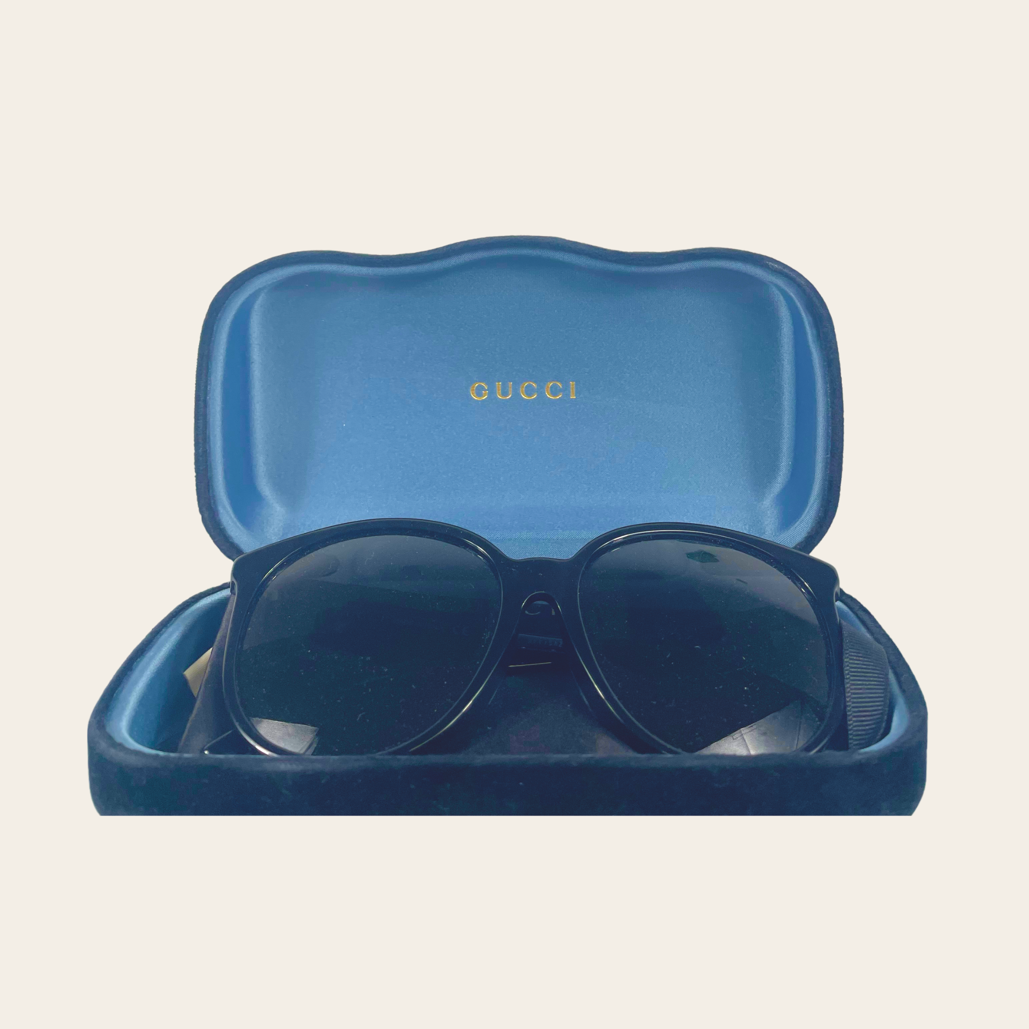 GUCCI - GG0261SA 001 Black Oversized Sunglasses