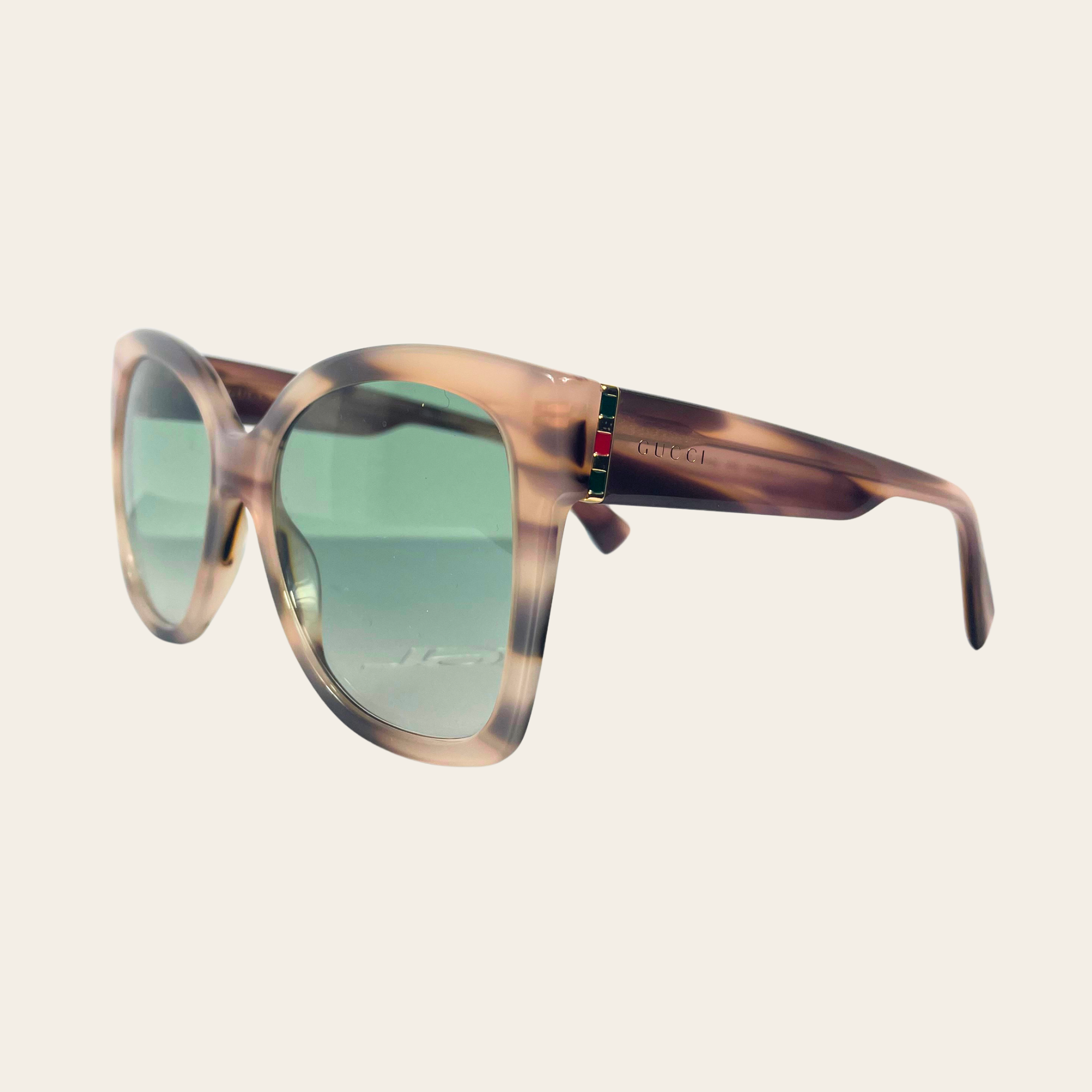 GUCCI - GG0459S Oversized Cat-Eye Sunglasses