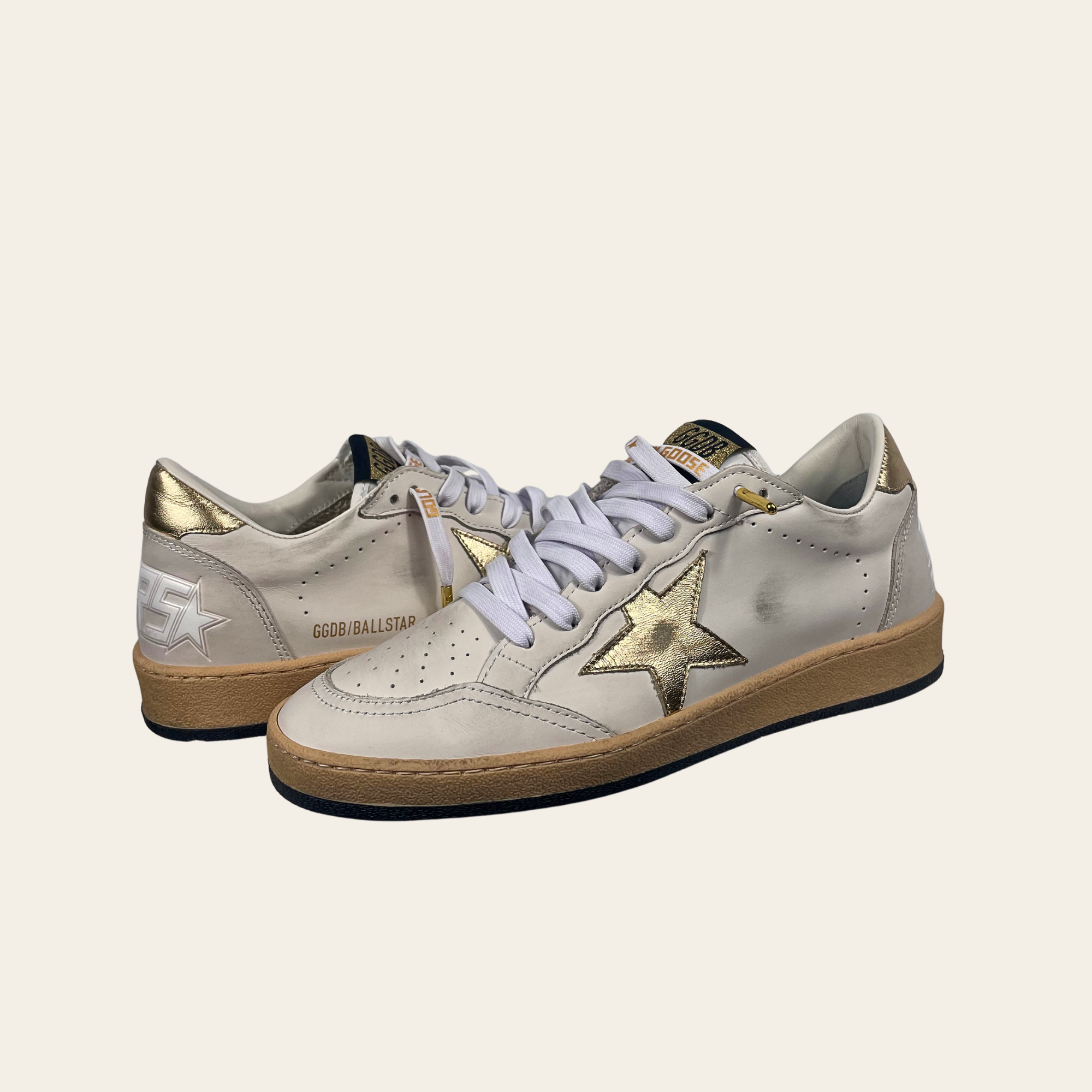 GOLDEN GOOSE DELUXE BRAND - Ball Star Sneakers White and Gold, 39