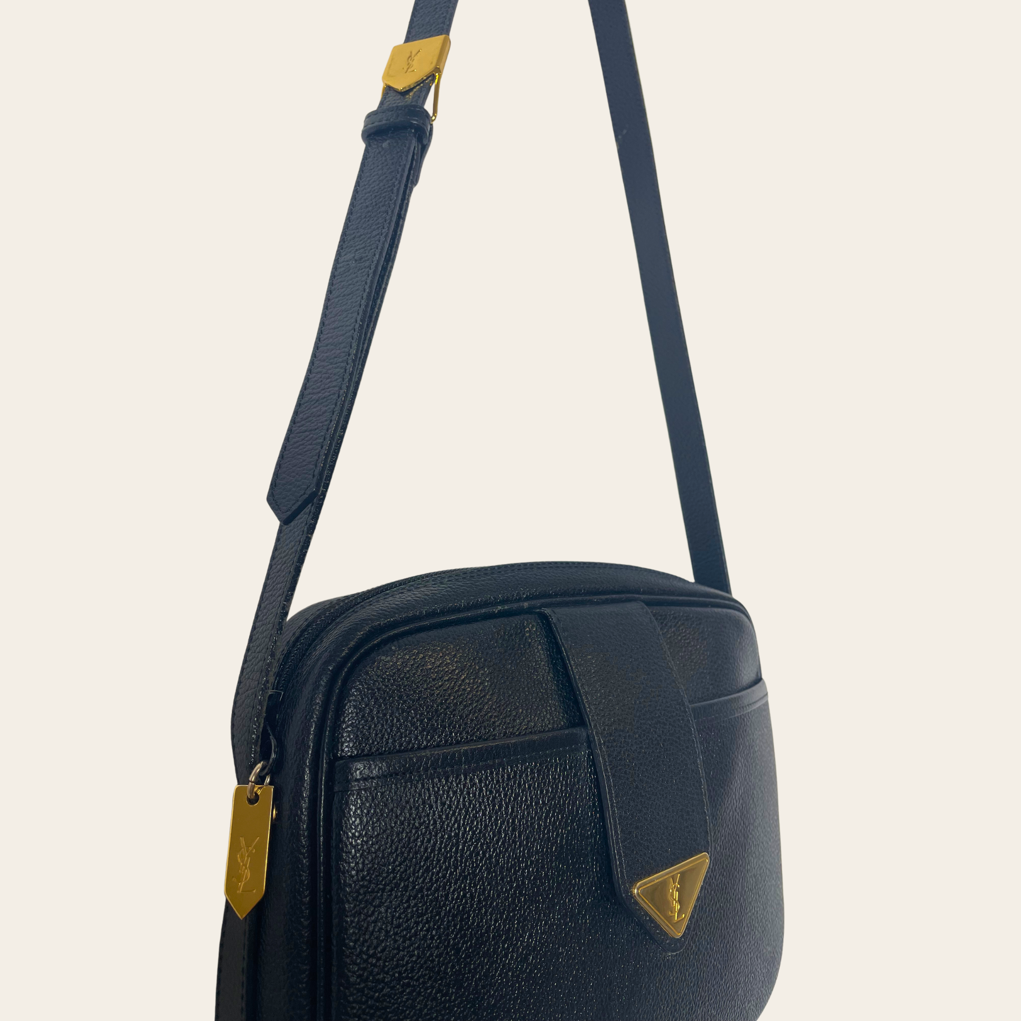 YVES SAINT LAURENT - Camera Bag Triangle Vintage