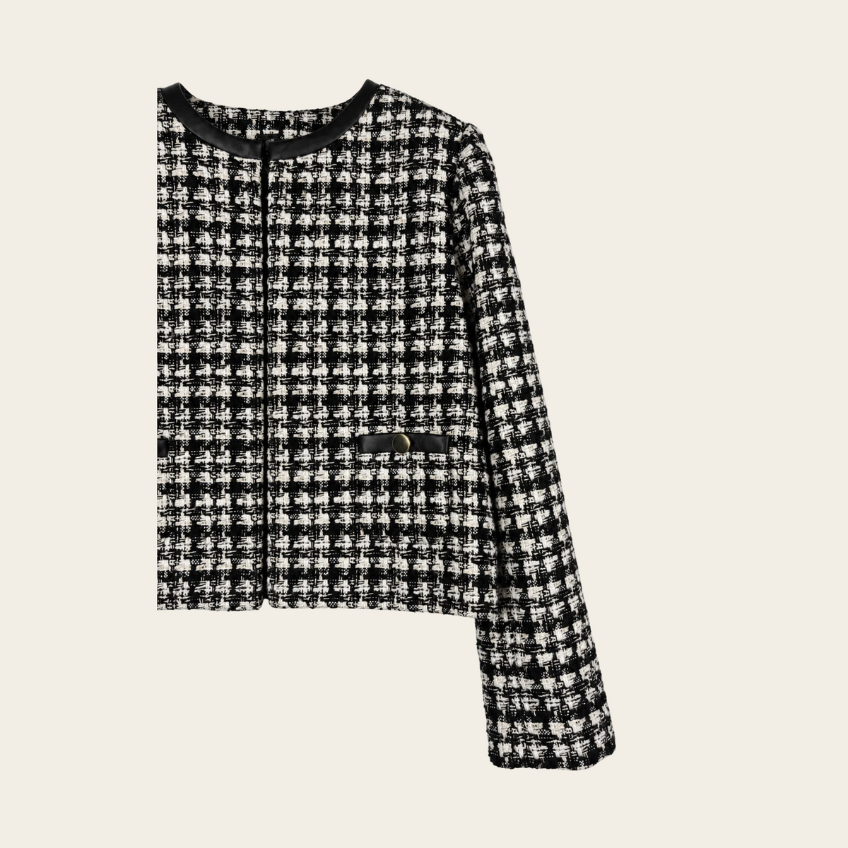 ALICE + OLIVIA — Veste Donita en tweed noir et écru à finitions en similicuir et boutons dorés — L