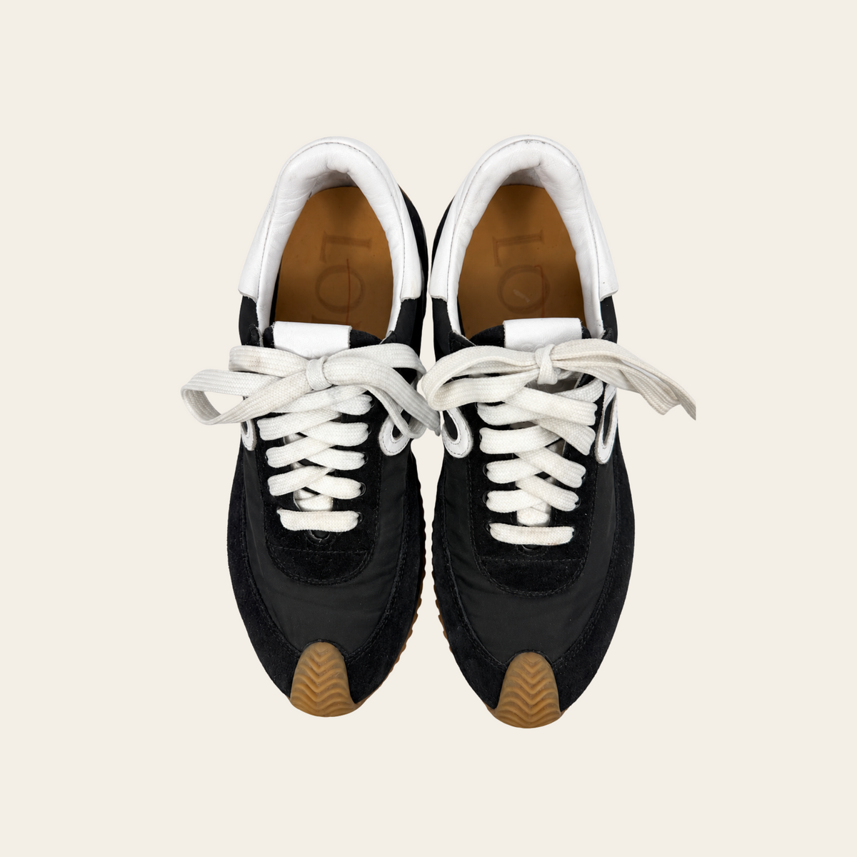 LOEWE — Baskets Flow Runner en nylon et suède noirs à monogramme L blanc et semelle gomme, pointure 38 EU