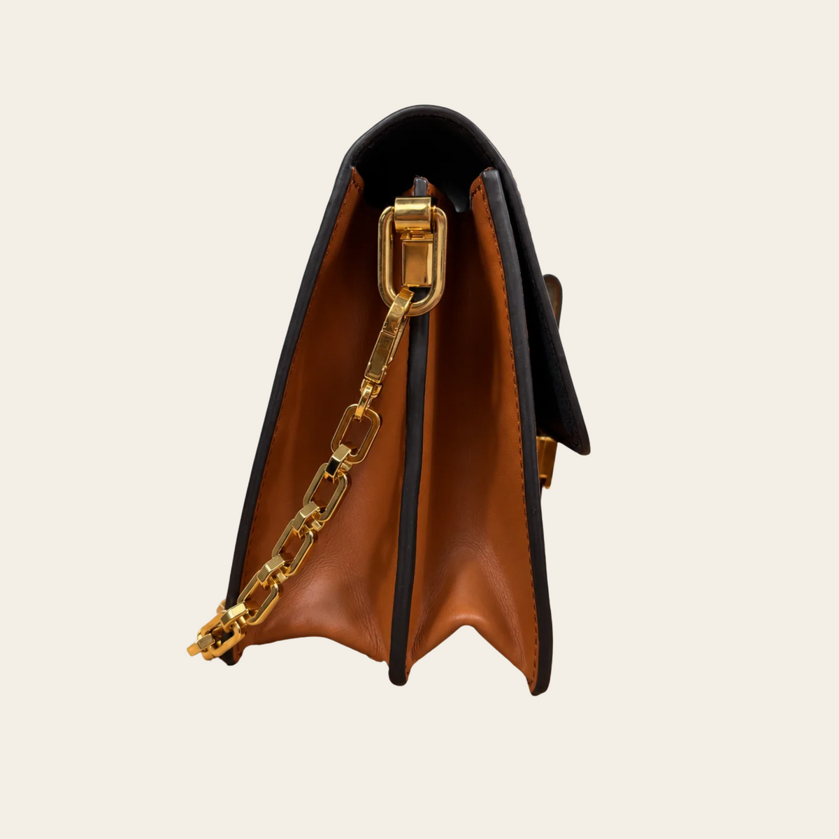 LOUIS VUITTON — Sac Dauphine MM en cuir tricolore crème, cognac et rose framboise