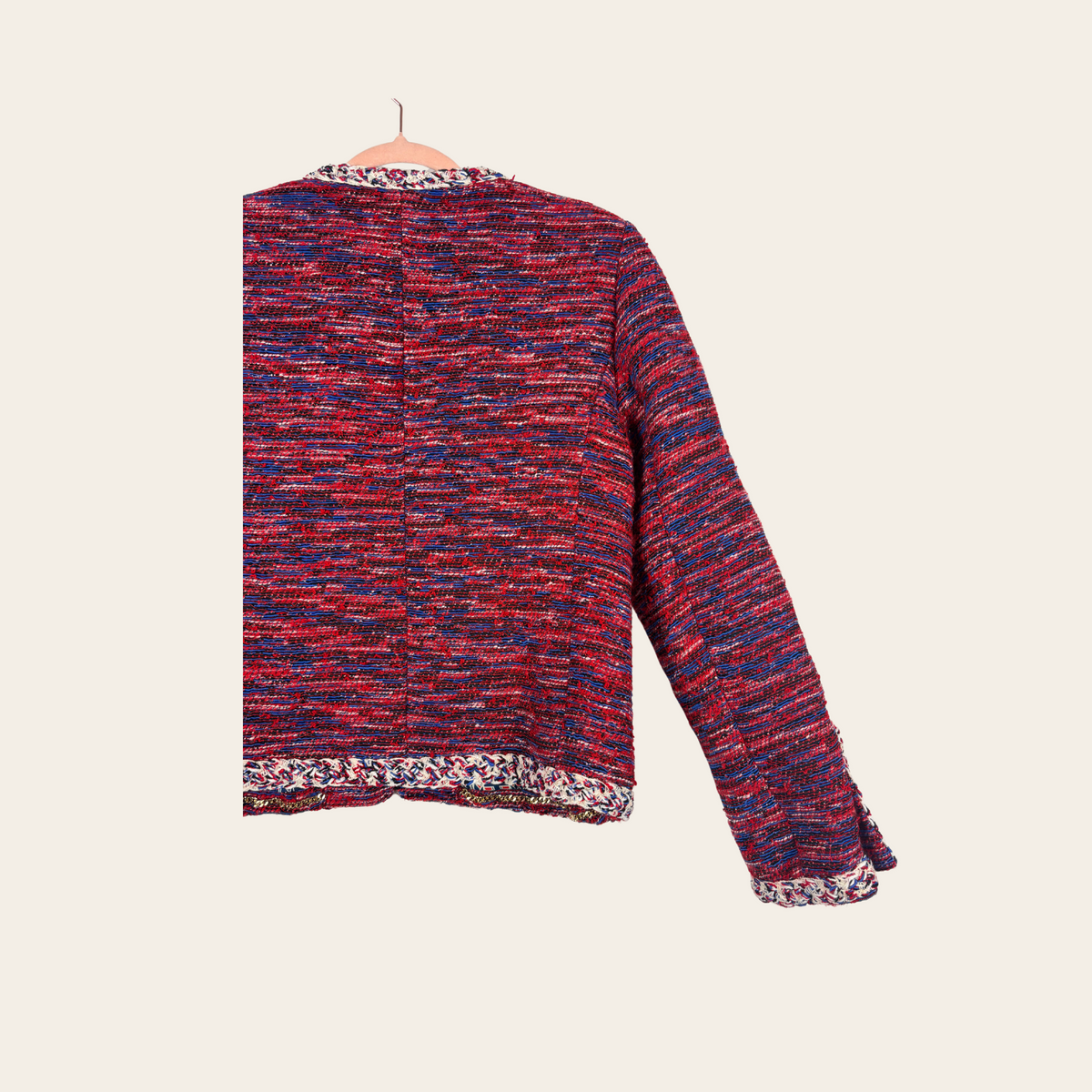 CHANEL — Veste en tweed rouge et bleu à galons tressés et boutons double C dorés, taille S/M (38 FR)
