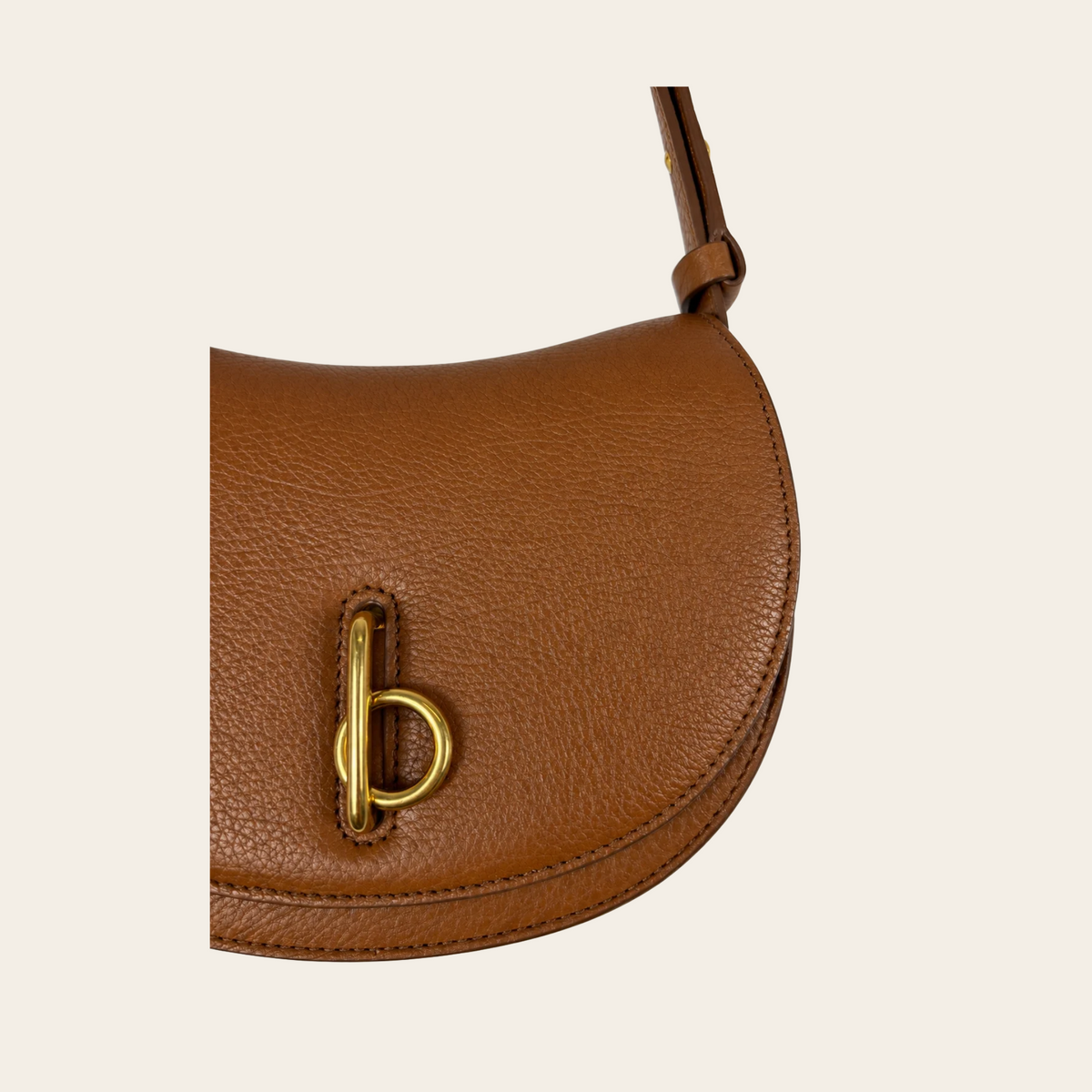 BURBERRY — Sac Mini Rocking Horse en cuir de veau grainé Hazel avec fermoir B doré, taille Mini (S)
