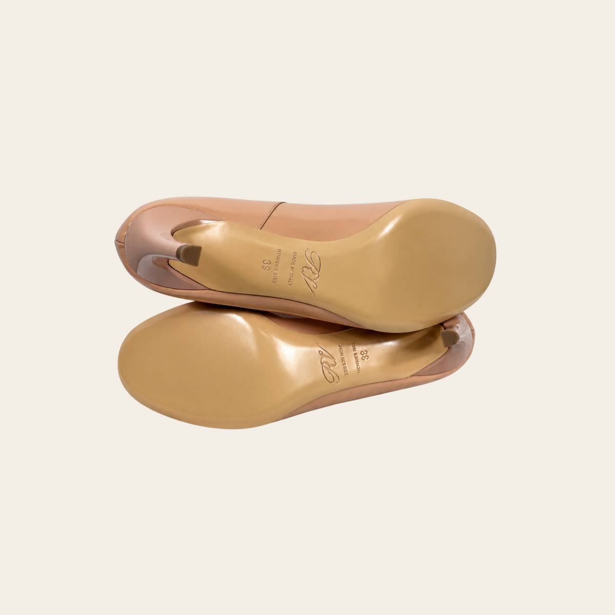 ROGER VIVIER — Escarpins à boucle signature en cuir verni rose poudré avec talons fins, taille 39