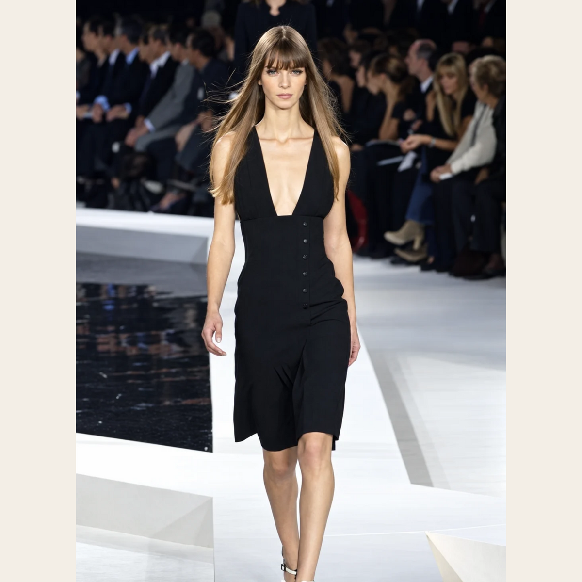 CHANEL — Black Halter Runway Dress, Taille 40