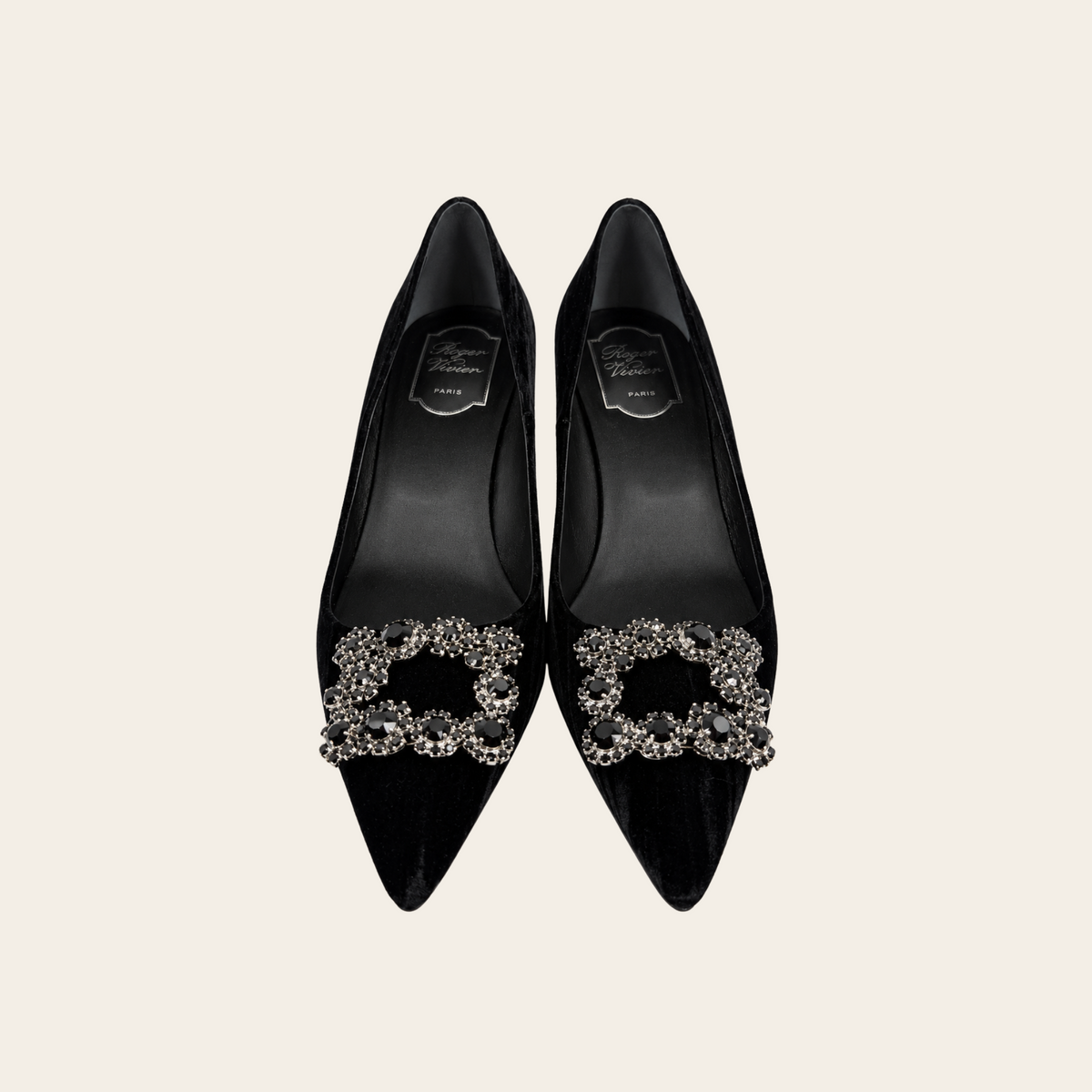 ROGER VIVIER — Escarpins en velours noir à boucles bijoux ornées de strass noirs et argentés, taille 39