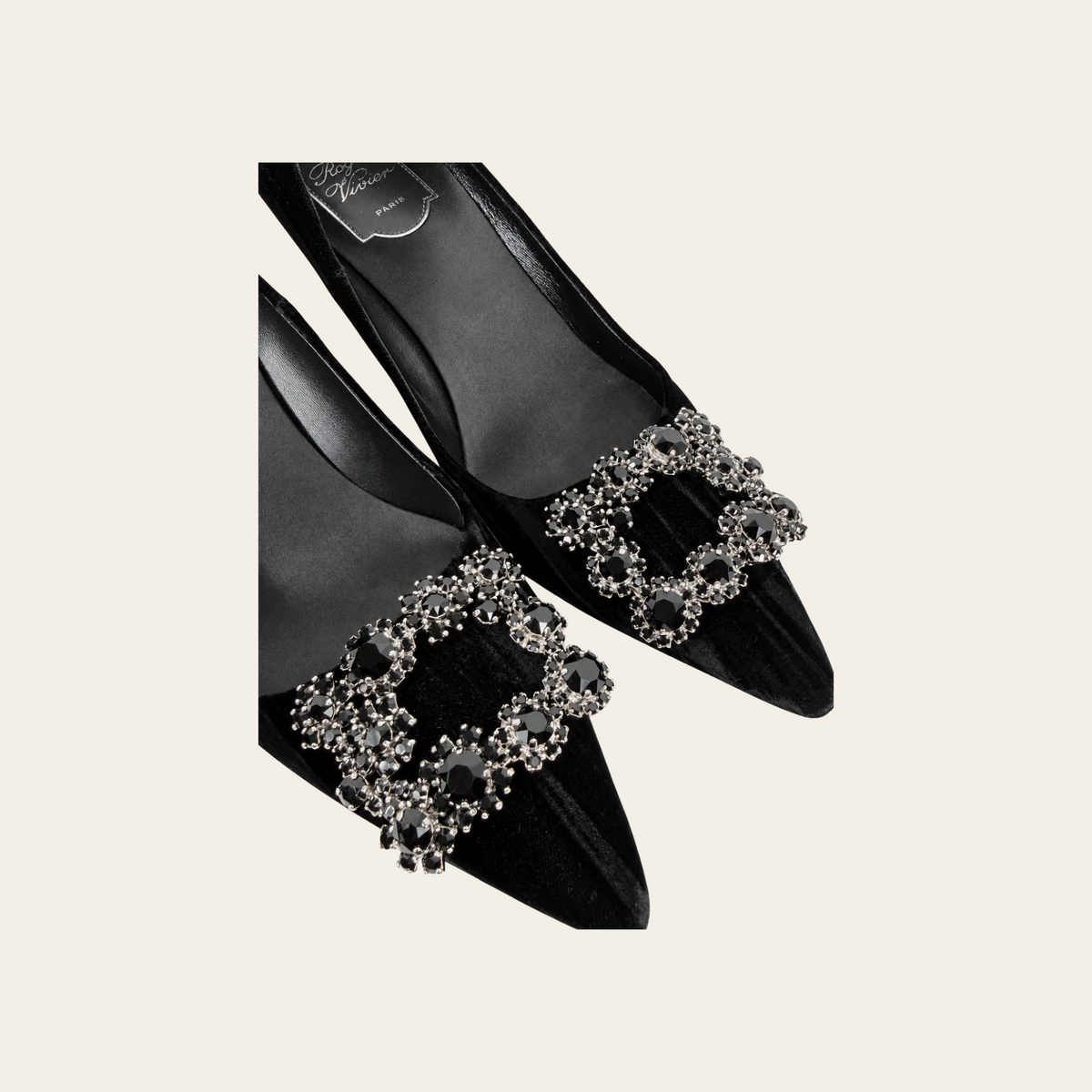 ROGER VIVIER — Escarpins en velours noir à boucles bijoux ornées de strass noirs et argentés, taille 39