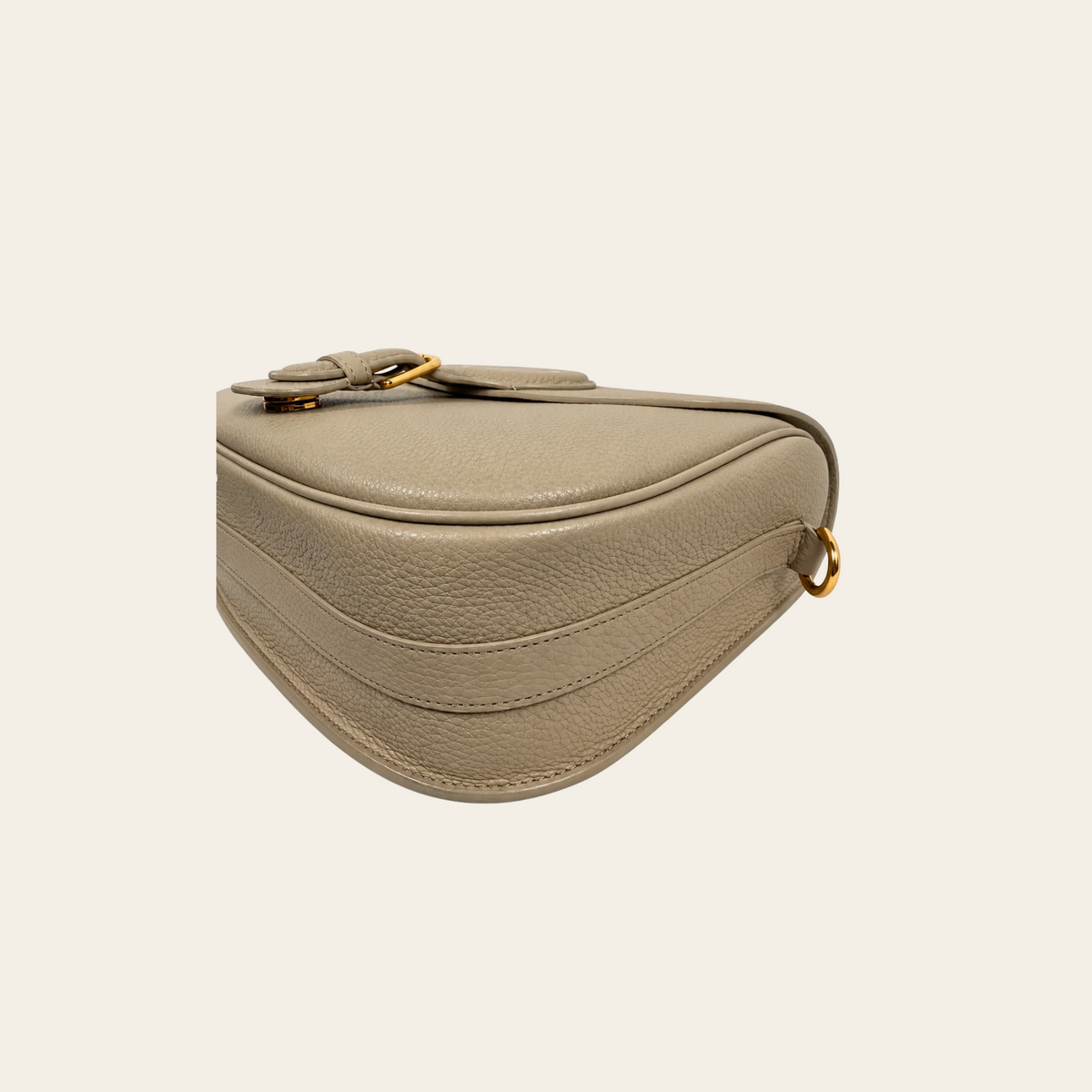 DIOR — Sac Bobby Large en cuir grainé beige avec bandoulière Dior Oblique et détails dorés, taille L