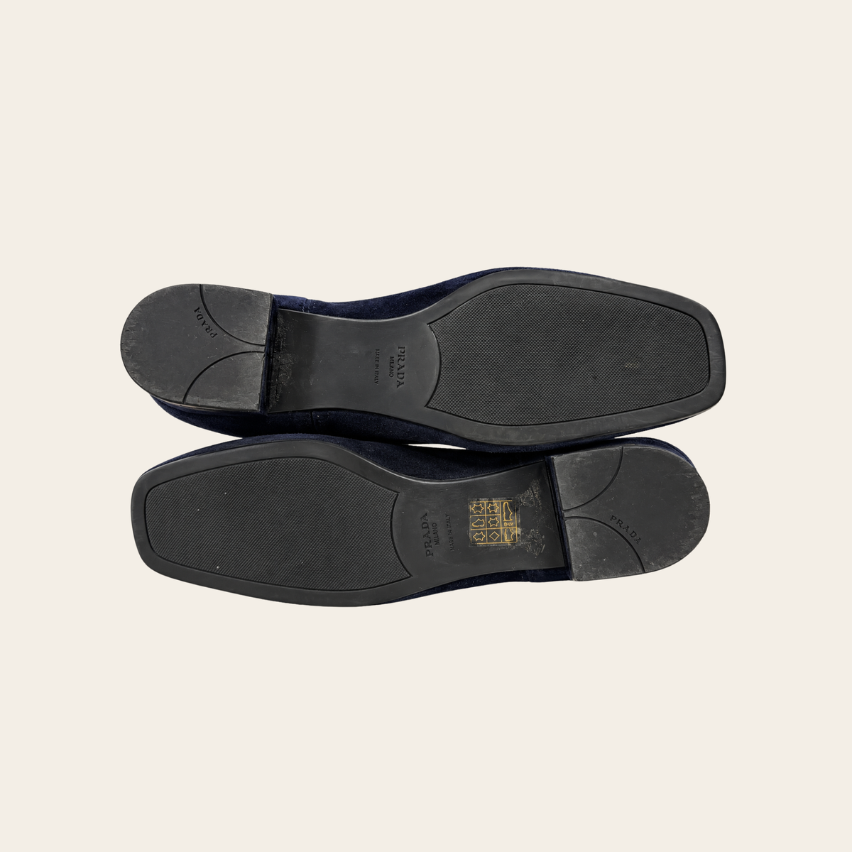 PRADA — Bottines Chelsea en suède bleu marine à bout carré, Taille 39