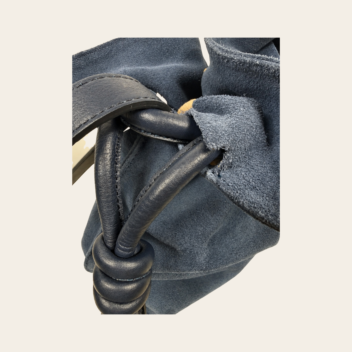 LOEWE — Sac Flamenco Knot en daim bleu, Taille Medium