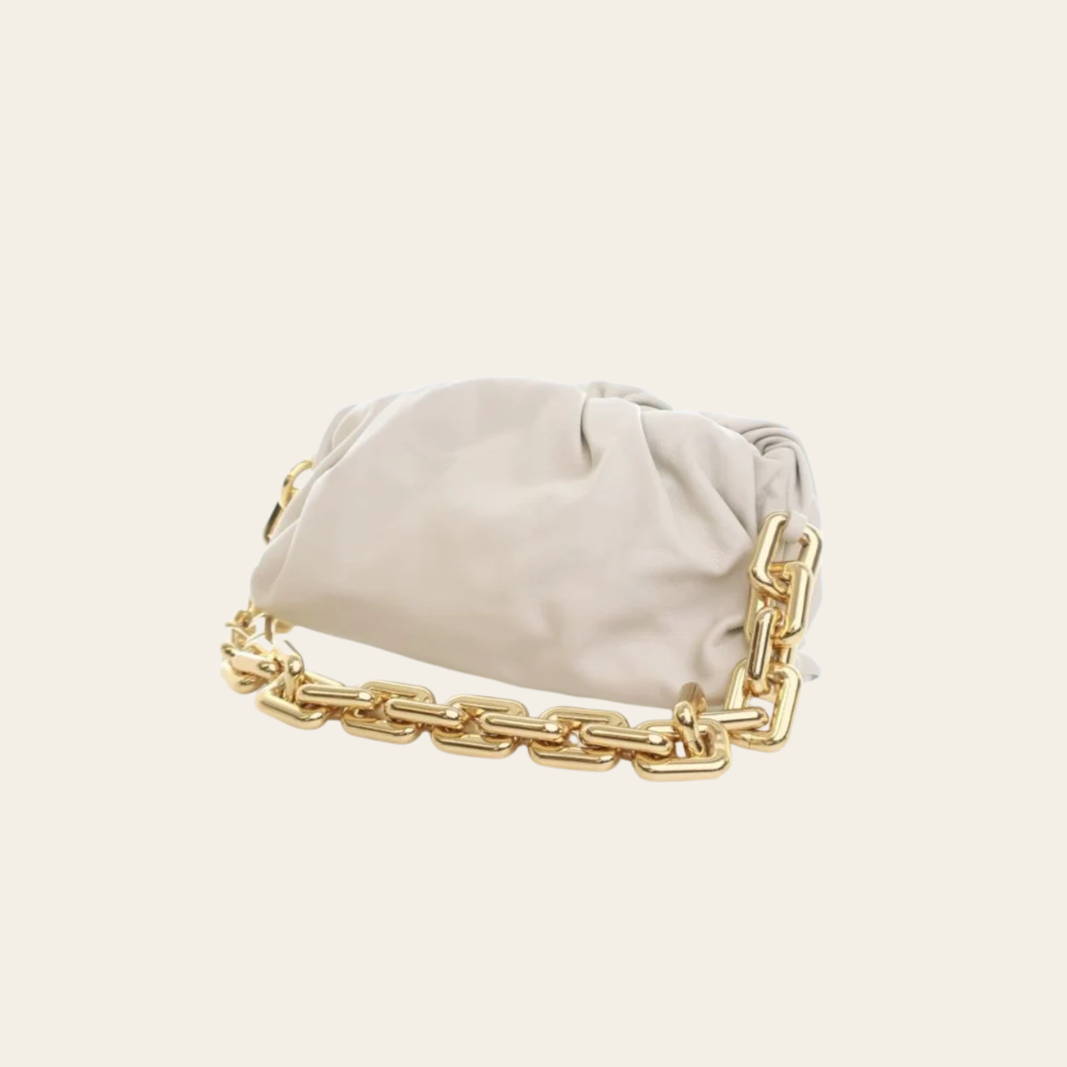 BOTTEGA VENETA – The Chain Pouch en Cuir Beige, Grand Modèle
