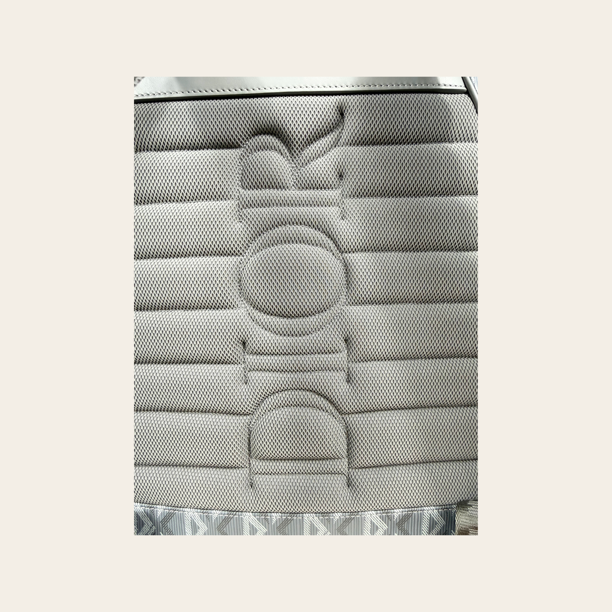 CHRISTIAN DIOR – Sac à dos Hit the Road Large en toile CD Diamond – Gris – Grand modèle