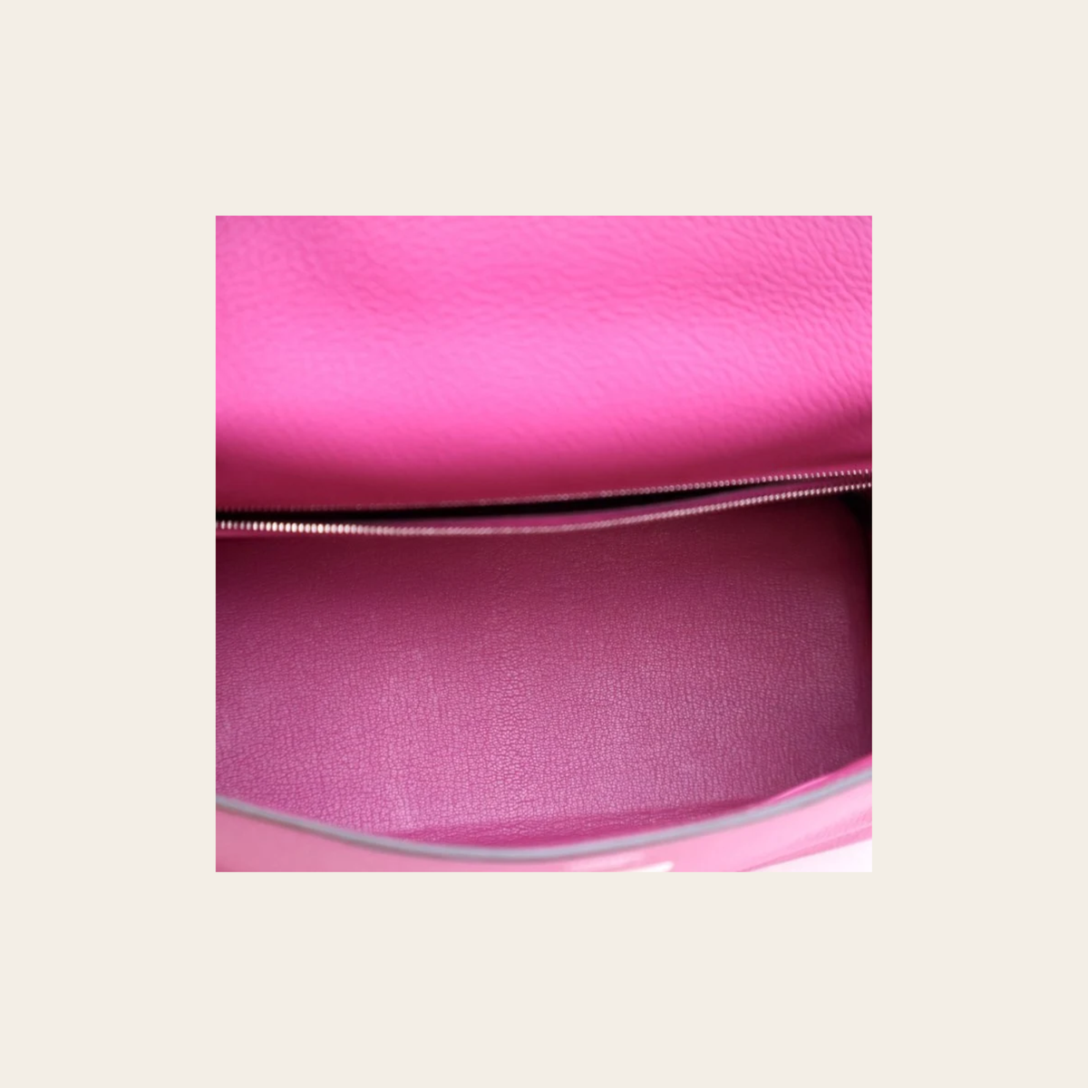 HERMÈS Kelly 28 Retourne en cuir Togo Rose Pourpre