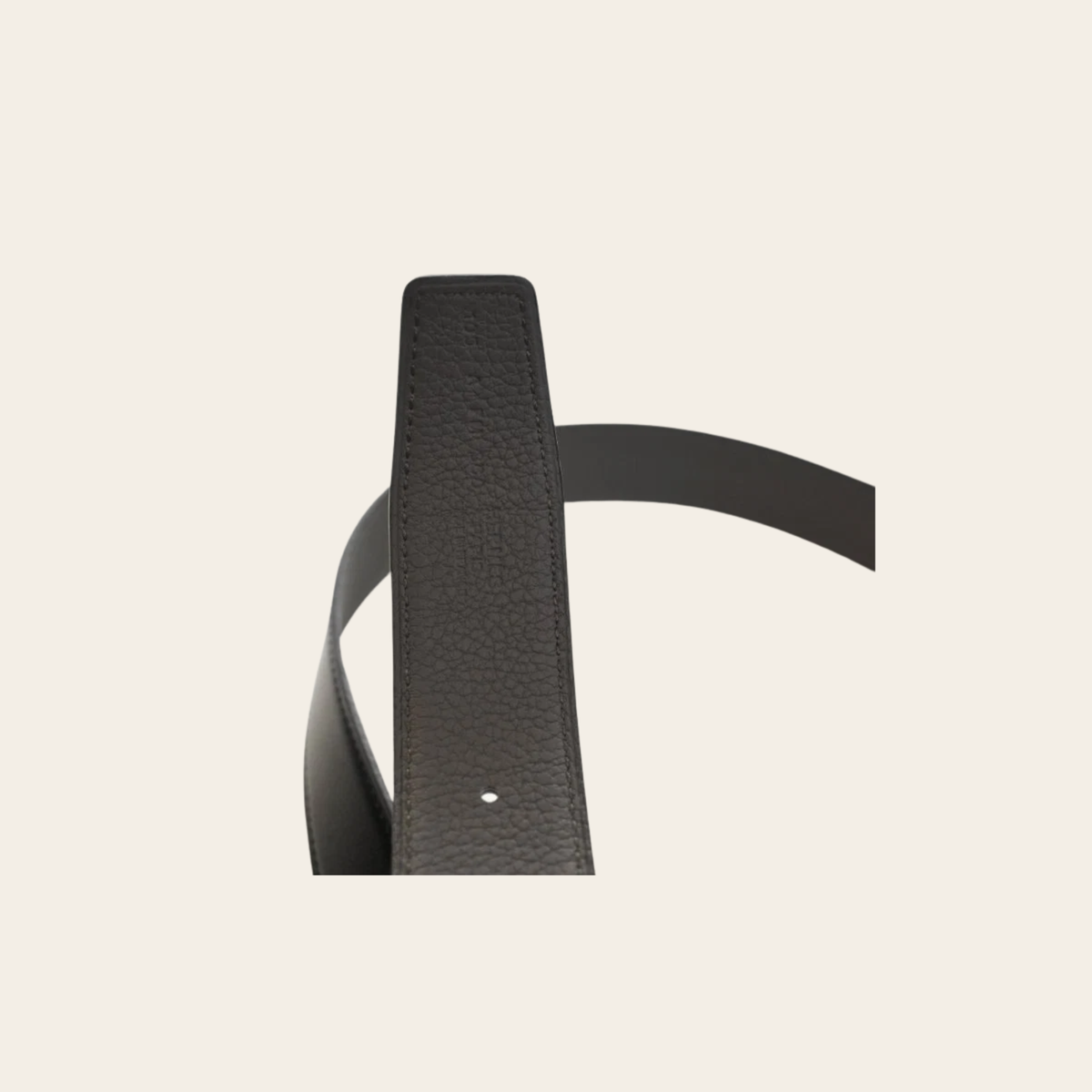 HERMÈS – Ceinture Réversible Constance H en Cuir Togo et Box Noir/Étain, Taille 105