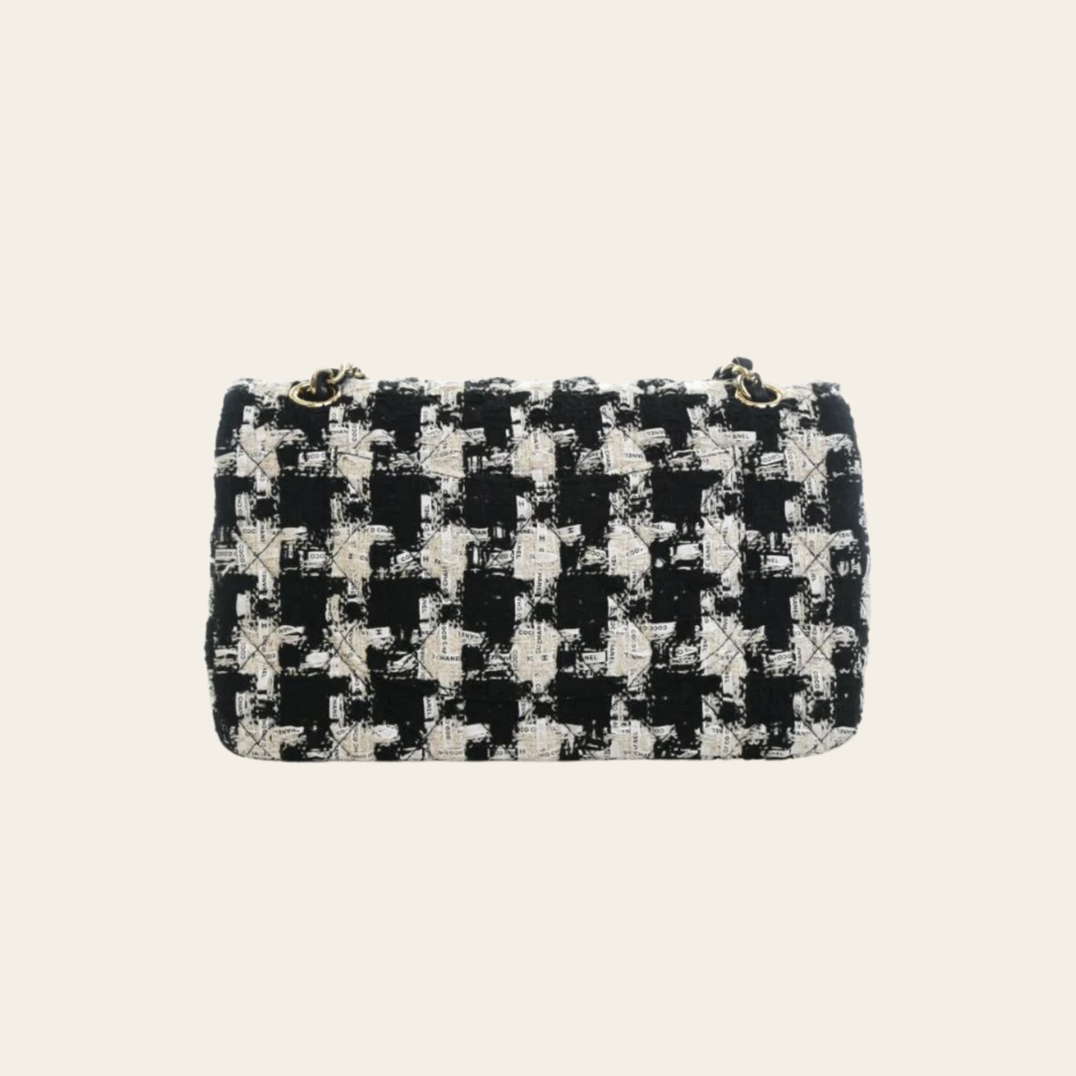 CHANEL – Sac Classic 11.12 Medium Double Flap en Tweed « COCO CHANEL » Noir et Écru, 10 po