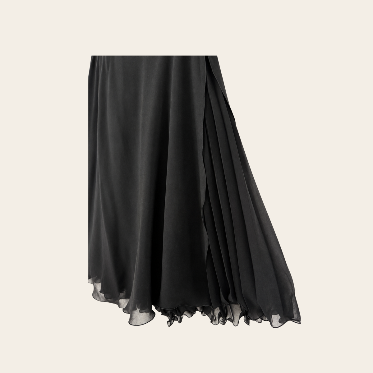 CHANEL — Jupe vintage noire en mousseline plissée à bouton CC, Taille FR 38