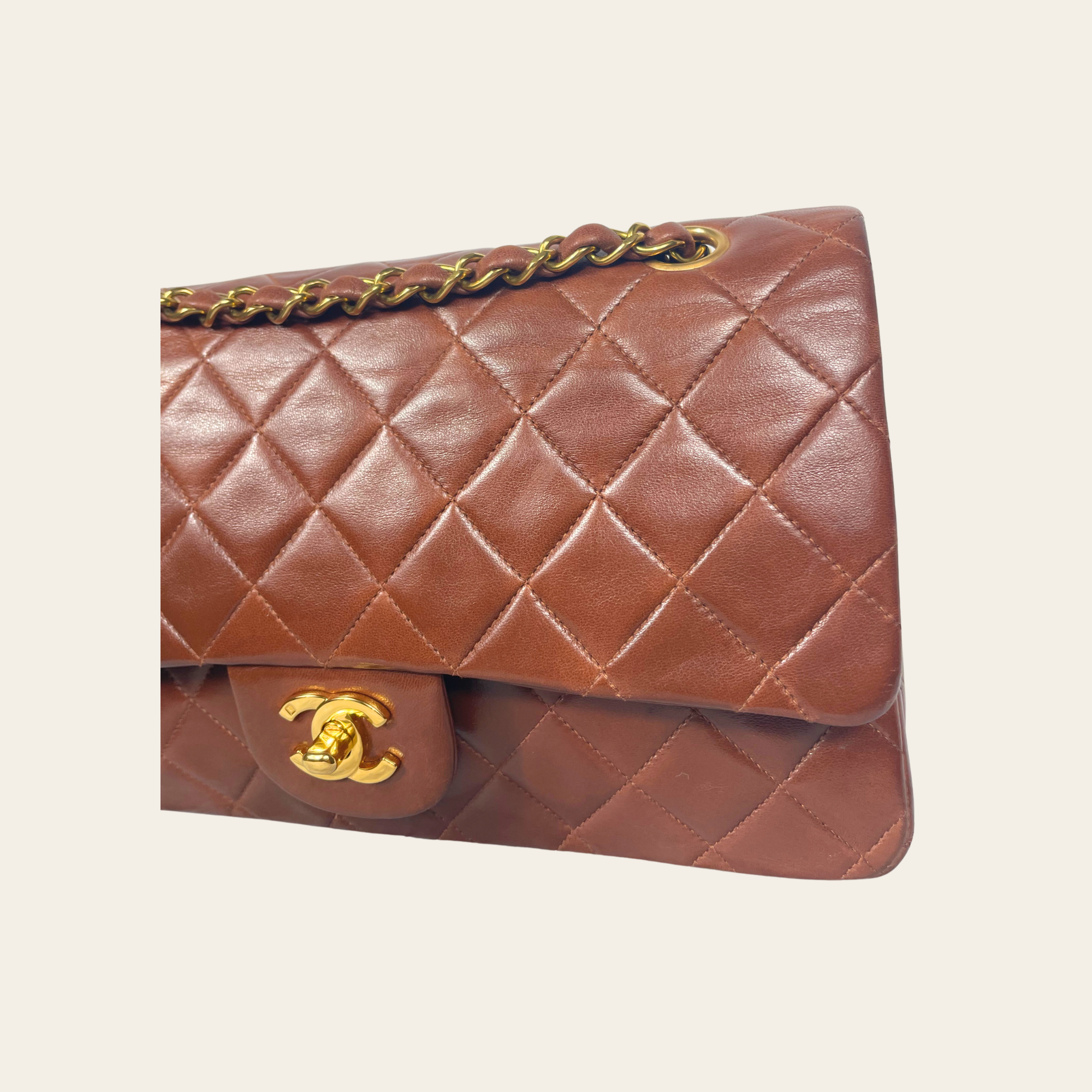 CHANEL-Classic Medium Double Flap 24K Cuir d’Agneau Matelassé Marron (1996-1997)