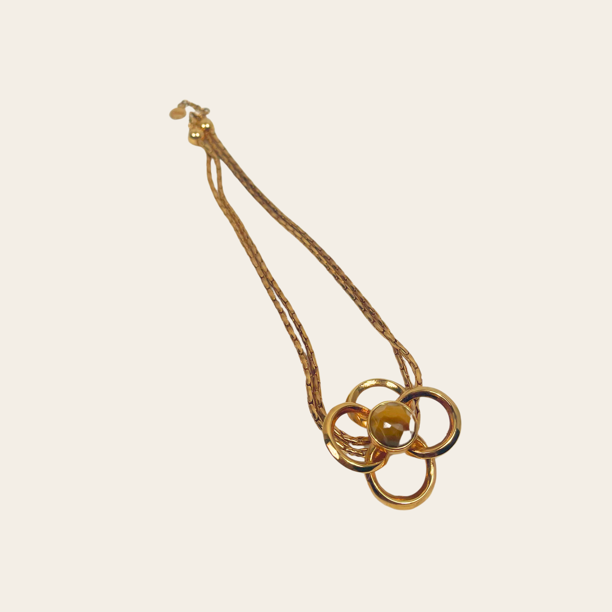Chloé – Collier Fleur en métal doré