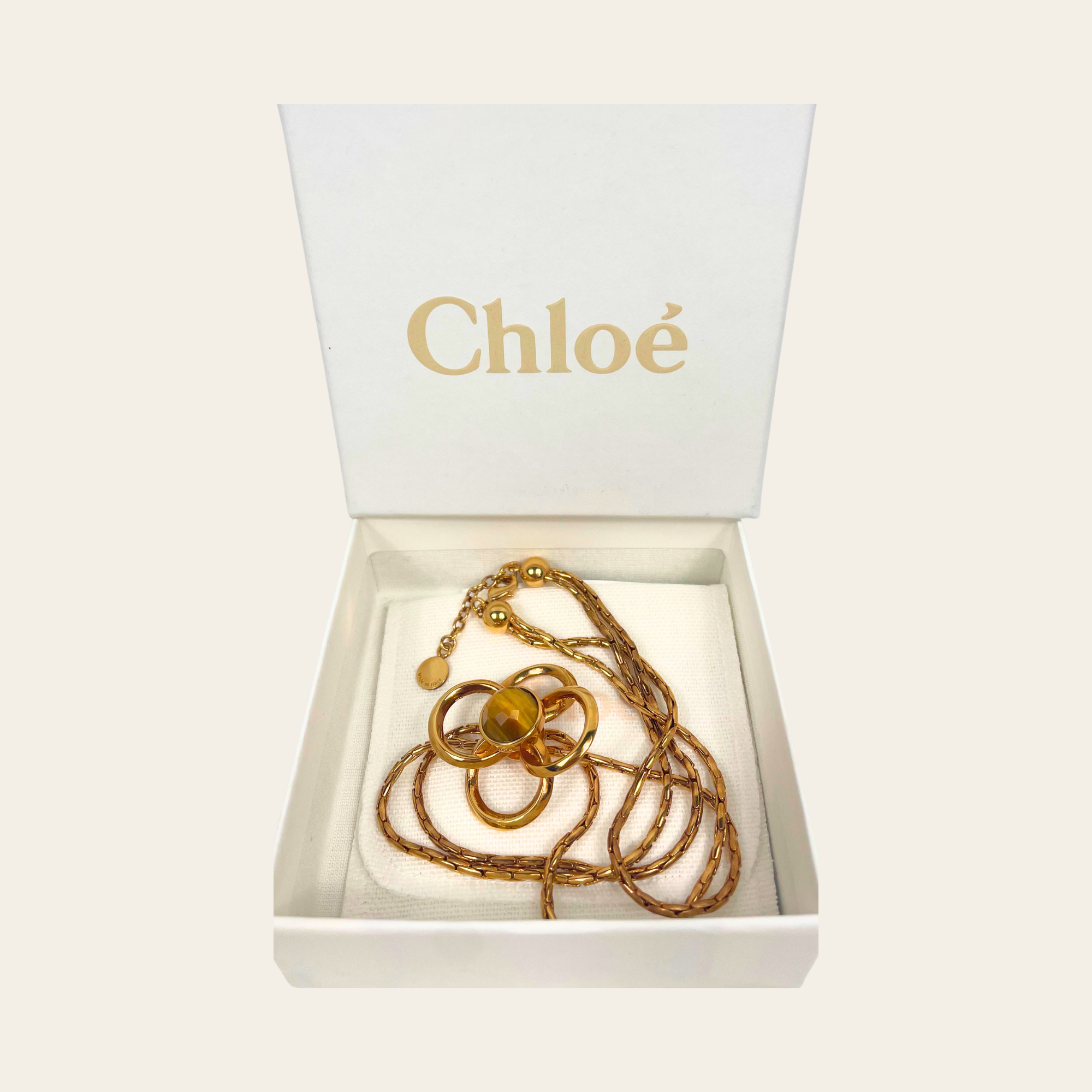 Chloé – Collier Fleur en métal doré