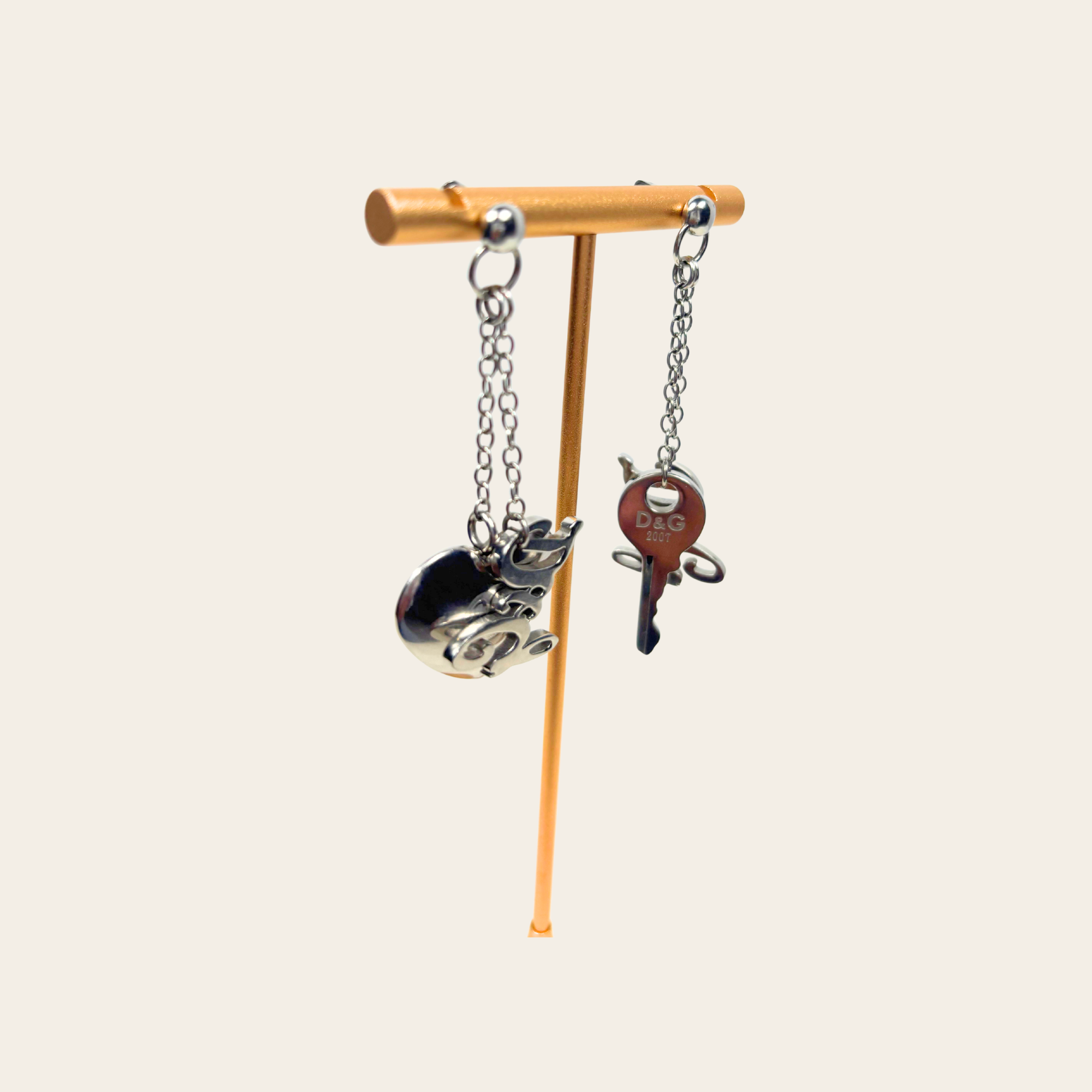 DOLCE & GABBANA – Boucles d'oreilles Logo, Cœur & Clé en métal argenté