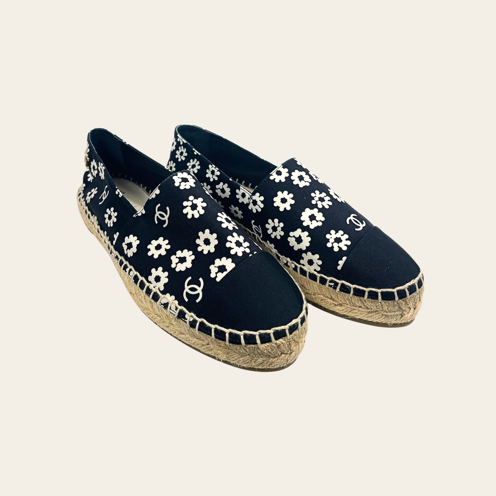 CHANEL – Espadrilles CC Camélia Imprimé, Taille 37