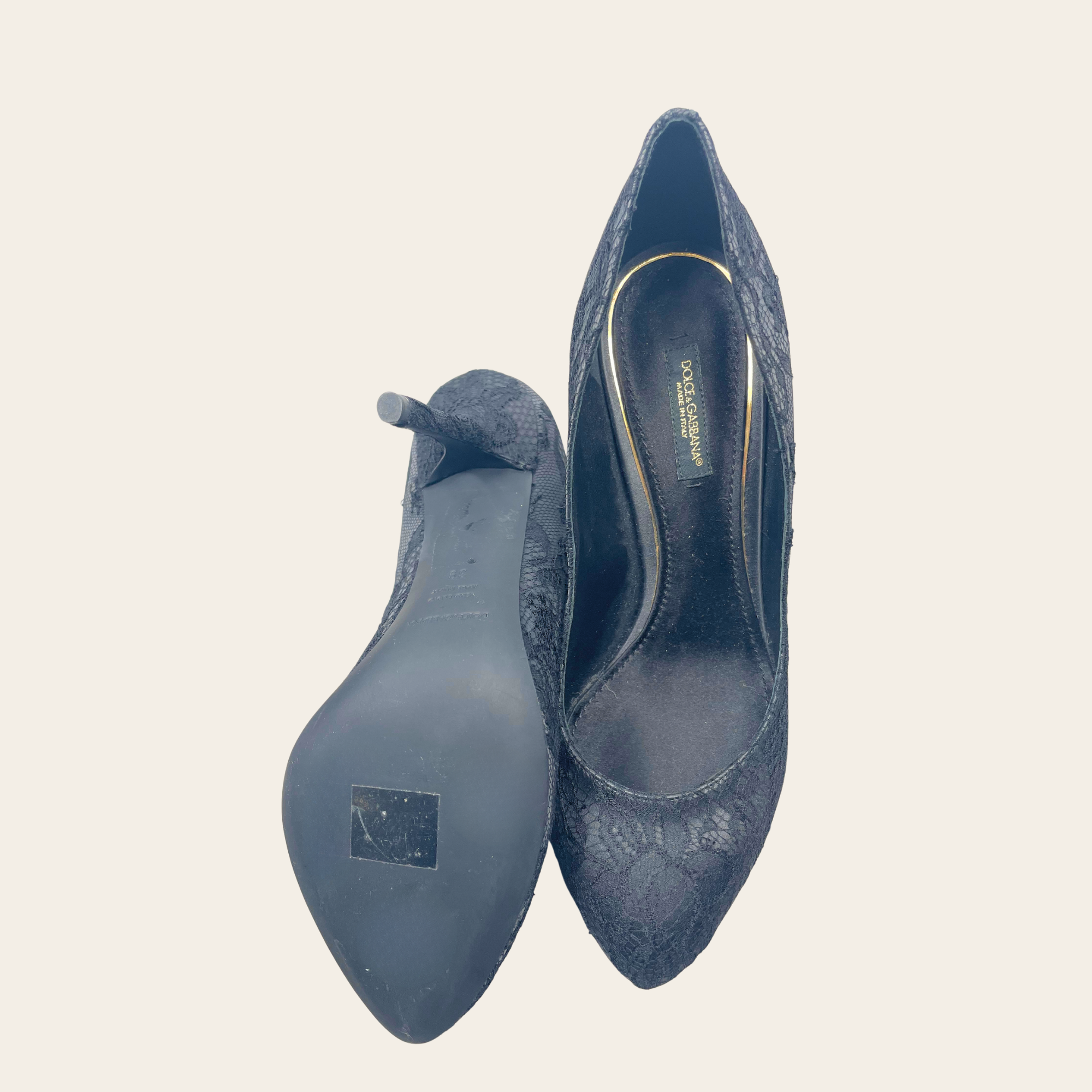 DOLCE & GABBANA – Escarpins Mary Jane en dentelle Chantilly, 39
