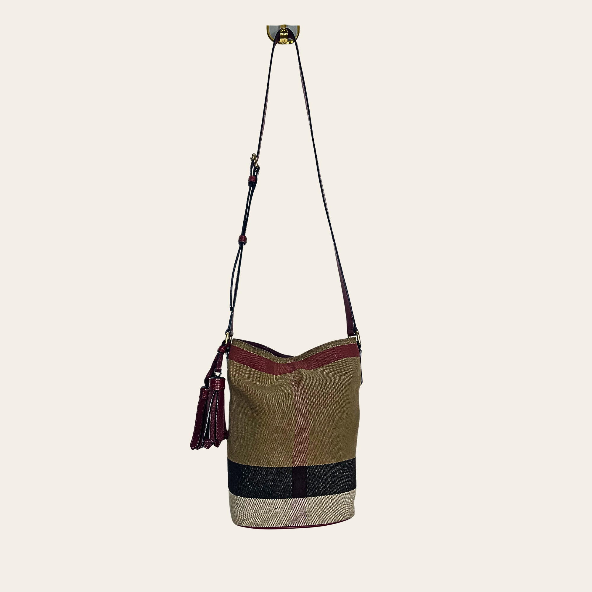 BURBERRY -  Ashby House Check Bucket Bag
