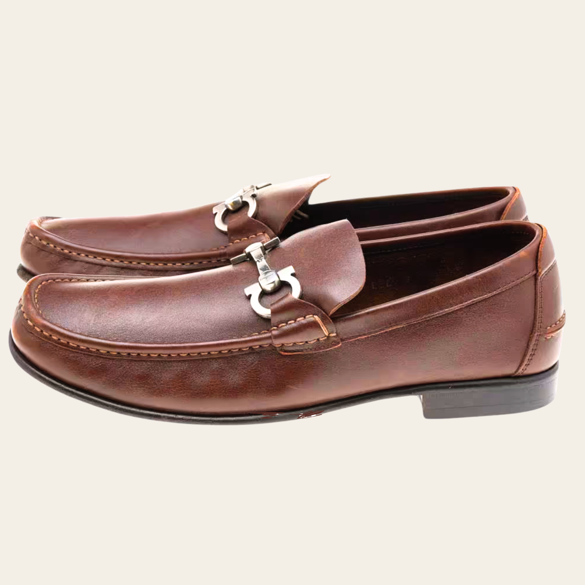Salvatore Ferragamo - Gancini Leather Loafers, 39