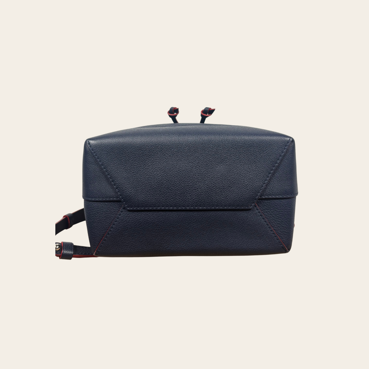 LOUIS VUITTON — Sac à dos Lockme en cuir grainé bleu marine et rouge
