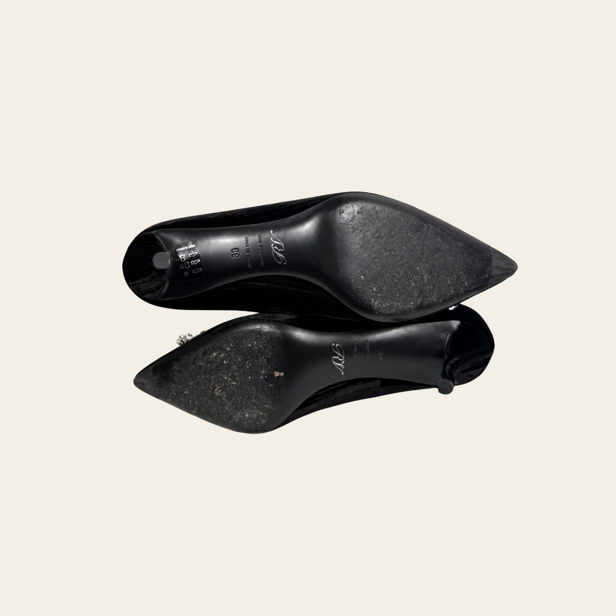 ROGER VIVIER — Escarpins en velours noir à boucles bijoux ornées de strass noirs et argentés, taille 39