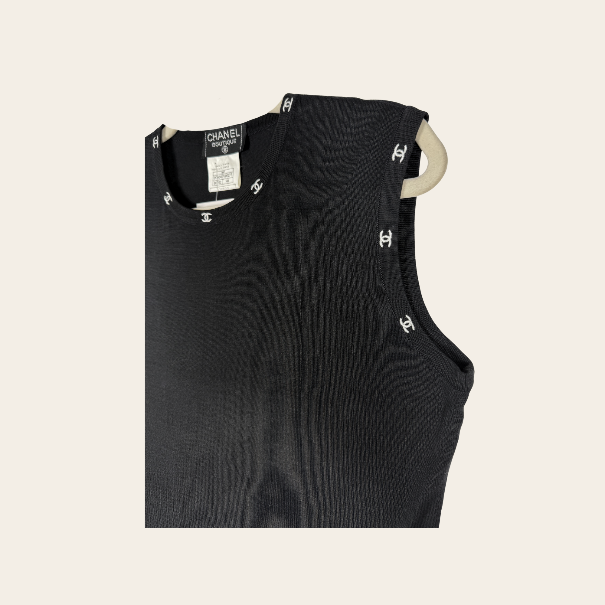 Haut sans manches Chanel Boutique Cruise 1996 à bordures CC brodées, Taille 44 FR / US 12