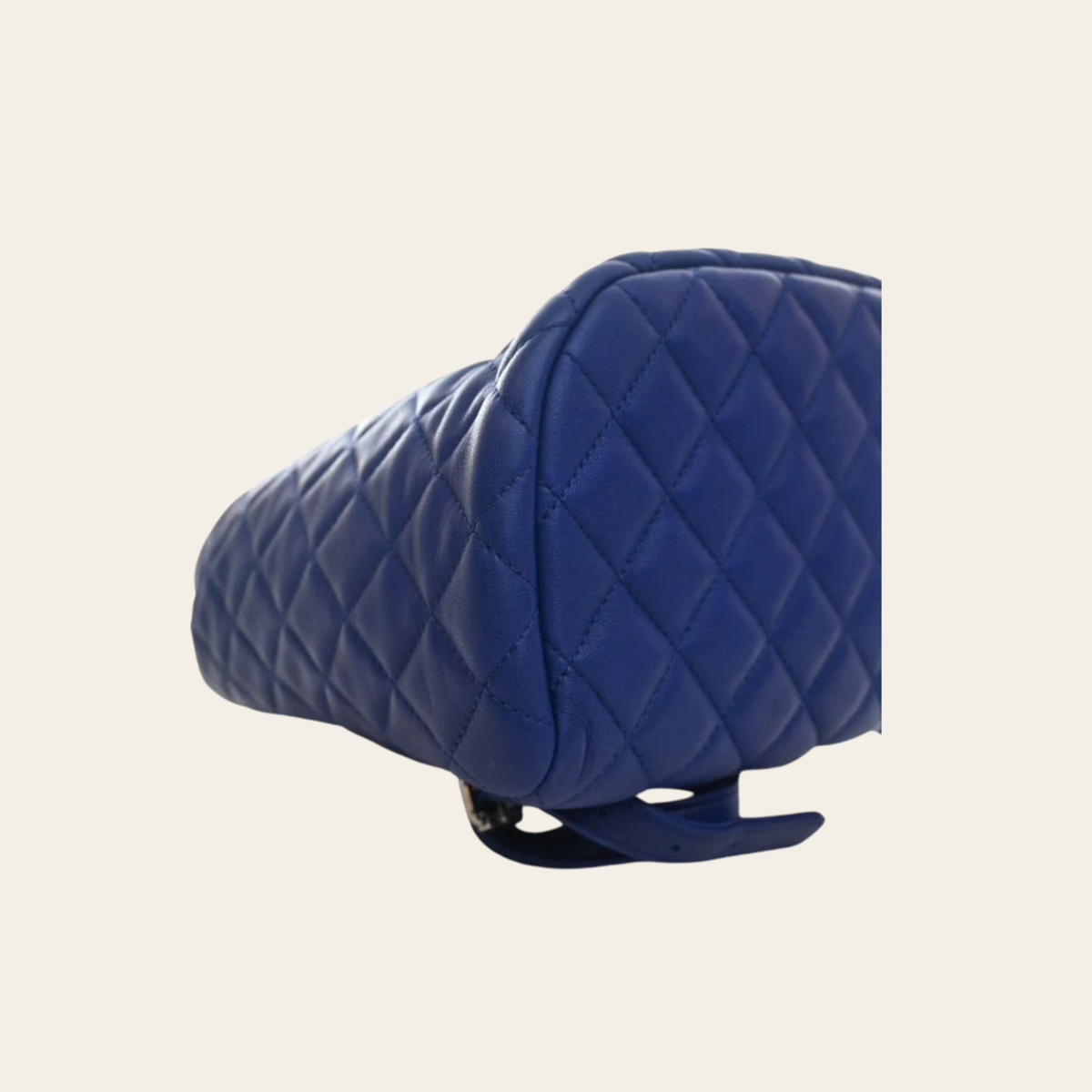 CHANEL Small Urban Spirit Backpack en cuir d’agneau bleu