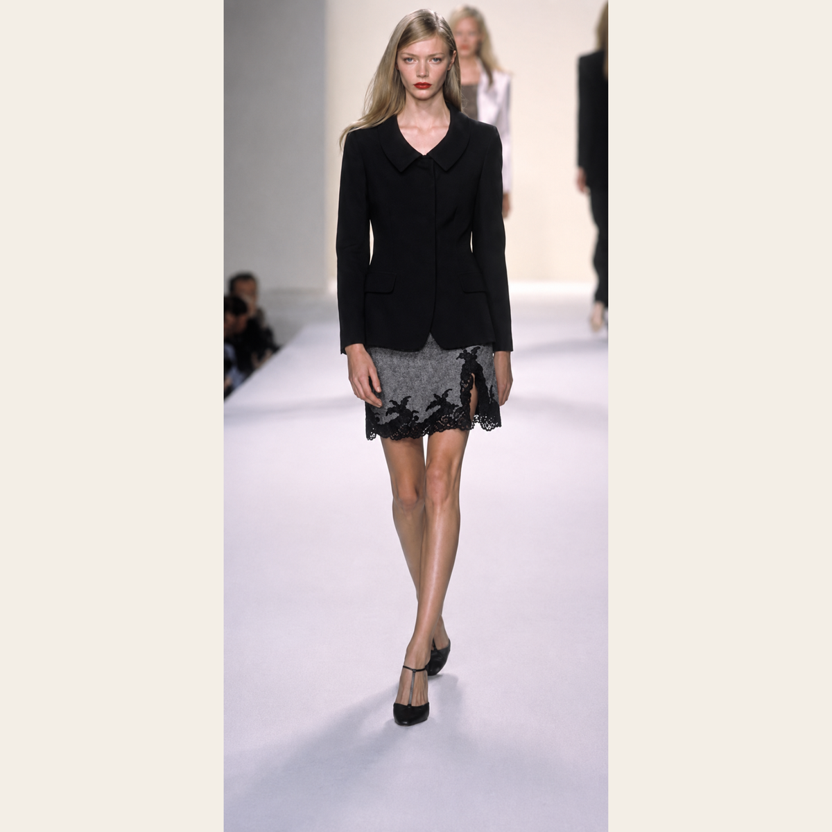 CHRISTIAN DIOR – Monochrome Wool Lace-Trim Mini Skirt, S