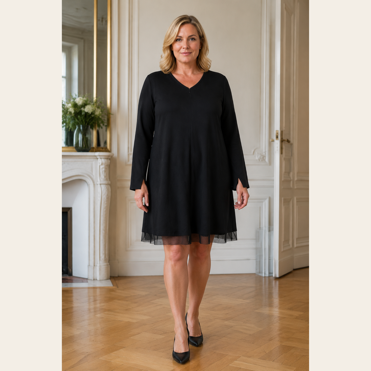 Marie Saint Pierre – Robe tunique noire à manches longues et finition en tulle – Taille 5 (L/XL)