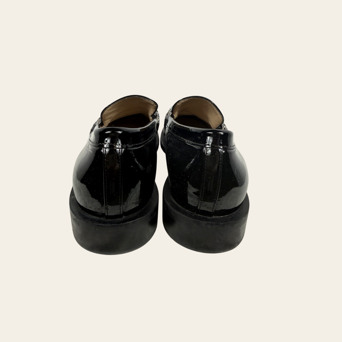 STUART WEITZMAN – Palmer Hishine Loafers en cuir verni à tresse de cristaux – Noir – Taille 38 / US 7.5