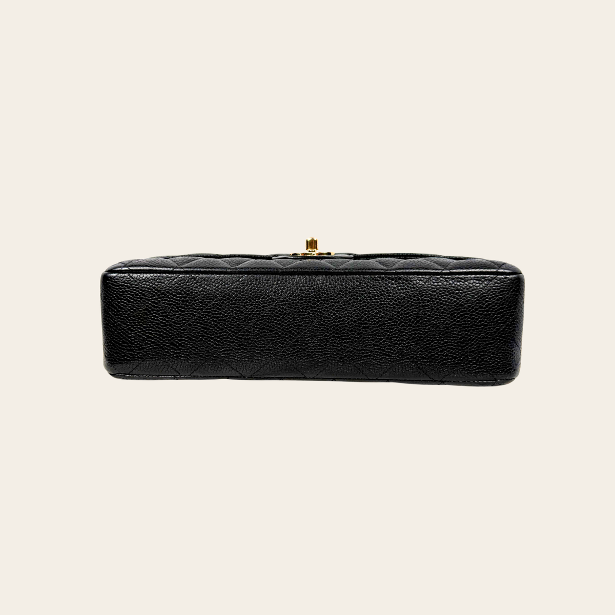 CHANEL VINTAGE – 24 k Classic Double Flap Medium en cuir caviar matelassé – Noir & doré